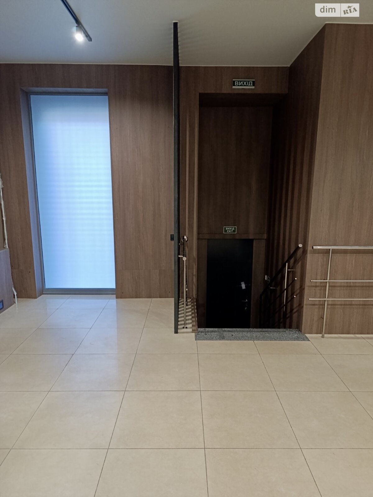 Коммерческое помещение в Днепре, сдам в аренду по Науки (Гагарина) проспект 90, район 1 мая, цена: 120 000 грн за объект фото 1 Коммерческое помещение в Днепре, сдам в аренду по Науки (Гагарина) проспект 90, район 1 мая, цена: 120 000 грн за объект фото 1