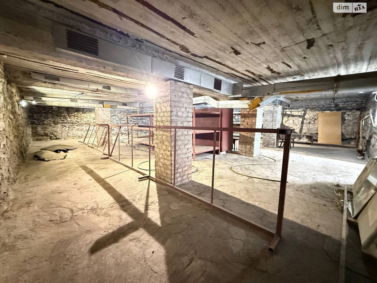 Коммерческое помещение в Днепре, сдам в аренду по Детальстроевская (Саранская) улица, район Амур-Нижнеднепровский, цена: 7 500 грн за объект фото 1