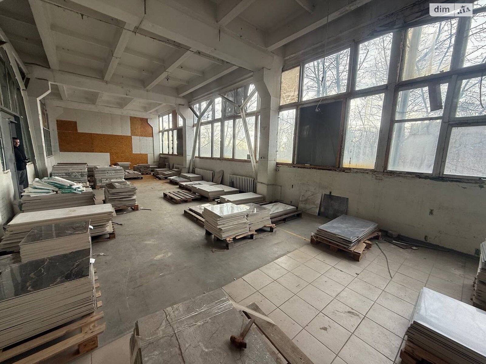 Комерційне приміщення в Дніпрі, здам в оренду по Базавлуцька (Верещагіна) вулиця 107, район Індустріальний, ціна: 11 200 грн за об’єкт фото 1 Комерційне приміщення в Дніпрі, здам в оренду по Базавлуцька (Верещагіна) вулиця 107, район Індустріальний, ціна: 11 200 грн за об’єкт фото 1