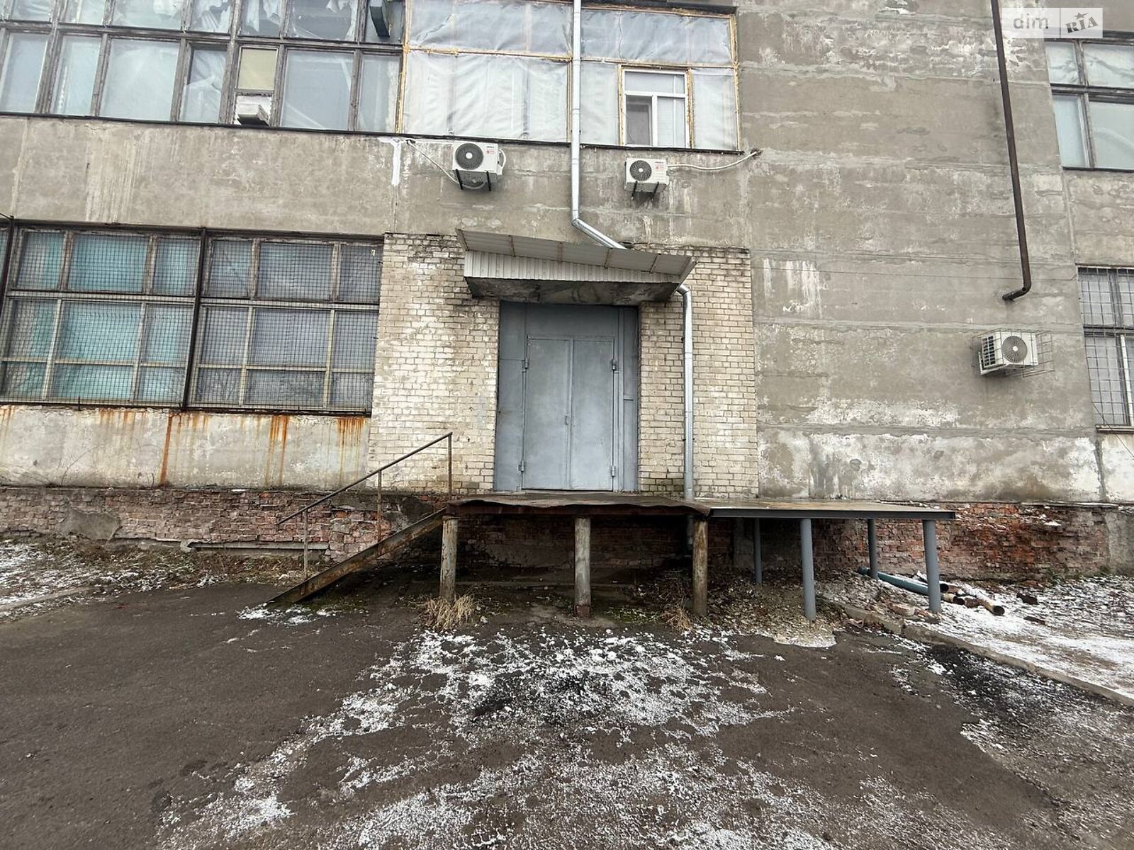 Комерційне приміщення в Дніпрі, здам в оренду по Базавлуцька (Верещагіна) вулиця 107, район Індустріальний, ціна: 11 200 грн за об’єкт фото 1 Комерційне приміщення в Дніпрі, здам в оренду по Базавлуцька (Верещагіна) вулиця 107, район Індустріальний, ціна: 11 200 грн за об’єкт фото 1