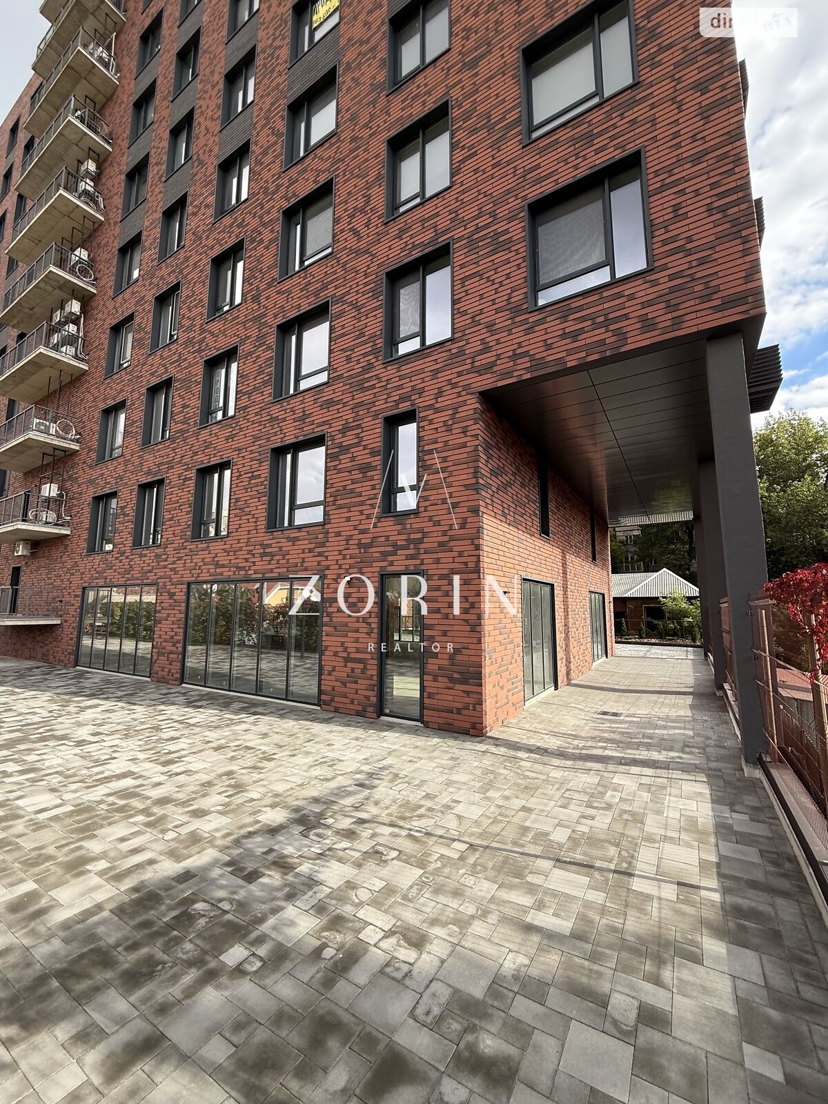 Комерційне приміщення в Дніпрі, здам в оренду по Гончара Олеся (Кірова) вулиця, район Табірний, ціна: 129 074 грн за об’єкт фото 1 Комерційне приміщення в Дніпрі, здам в оренду по Гончара Олеся (Кірова) вулиця, район Табірний, ціна: 129 074 грн за об’єкт фото 1