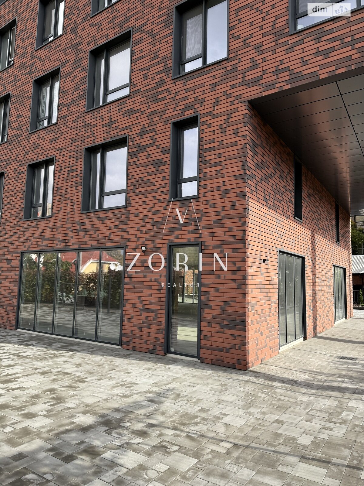 Комерційне приміщення в Дніпрі, здам в оренду по Гончара Олеся (Кірова) вулиця, район Табірний, ціна: 129 074 грн за об’єкт фото 1 Комерційне приміщення в Дніпрі, здам в оренду по Гончара Олеся (Кірова) вулиця, район Табірний, ціна: 129 074 грн за об’єкт фото 1