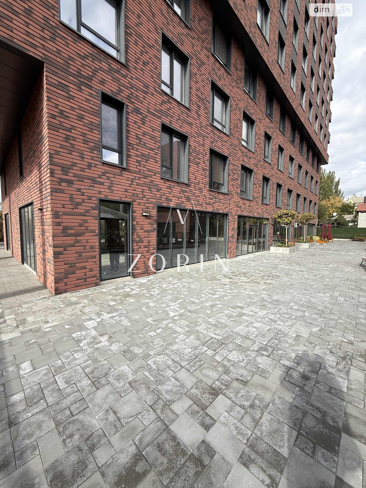 Комерційне приміщення в Дніпрі, здам в оренду по Гончара Олеся (Кірова) вулиця, район Табірний, ціна: 129 074 грн за об’єкт фото 1 Комерційне приміщення в Дніпрі, здам в оренду по Гончара Олеся (Кірова) вулиця, район Табірний, ціна: 129 074 грн за об’єкт фото 1