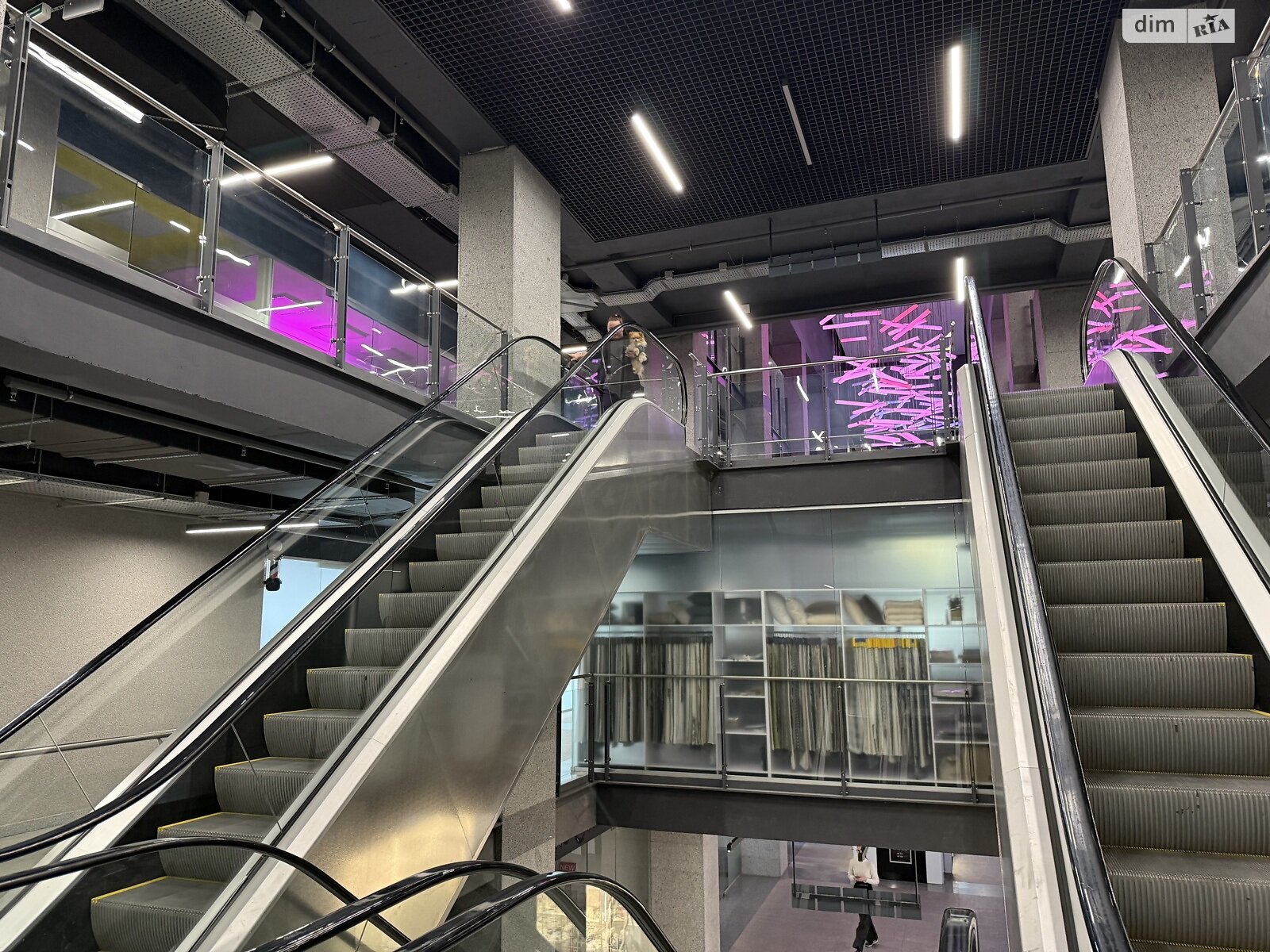 Комерційне приміщення в Дніпрі, здам в оренду по Яворницького Дмитра проспект 72Б, район Набережна, ціна: 1 892 942 грн за об’єкт фото 1