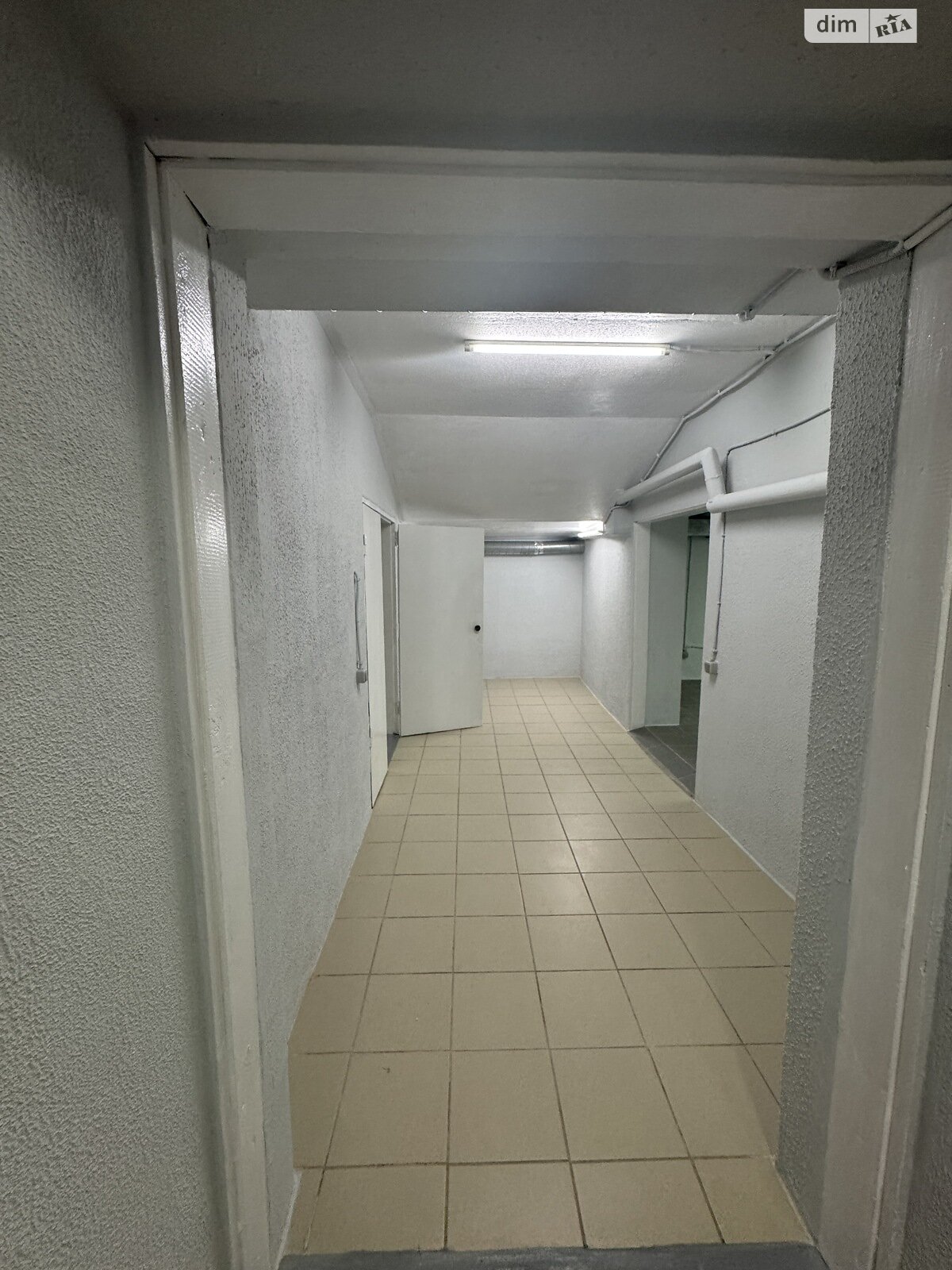 Комерційне приміщення в Дніпрі, здам в оренду по Яворницького Дмитра проспект 94, район Набережна, ціна: 27 000 грн за об’єкт фото 1