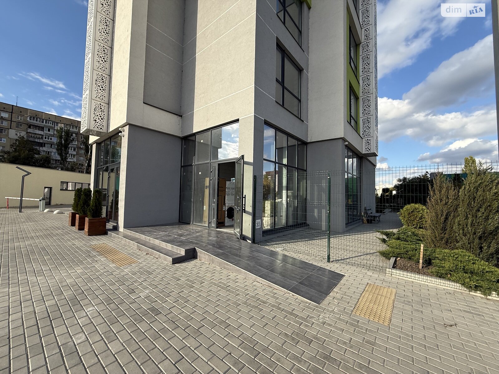 Коммерческое помещение в Днепре, сдам в аренду по Добровольцев переулок 23, район Победа-6, цена: 35 000 грн за объект фото 1 Коммерческое помещение в Днепре, сдам в аренду по Добровольцев переулок 23, район Победа-6, цена: 35 000 грн за объект фото 1