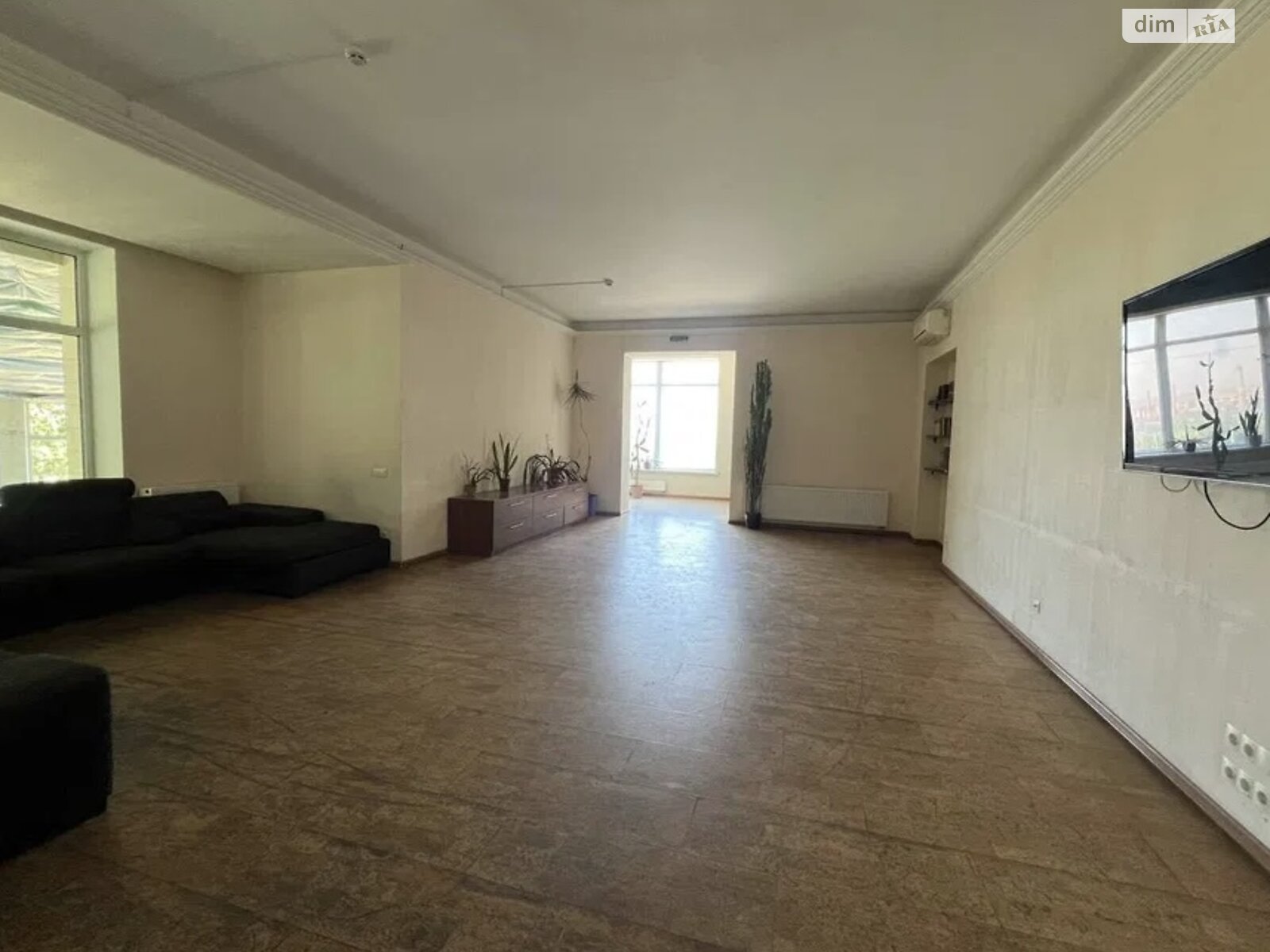 Комерційне приміщення в Дніпрі, здам в оренду по Тернопільська вулиця, район Перемога-6, ціна: 120 000 грн за об’єкт фото 1 Комерційне приміщення в Дніпрі, здам в оренду по Тернопільська вулиця, район Перемога-6, ціна: 120 000 грн за об’єкт фото 1