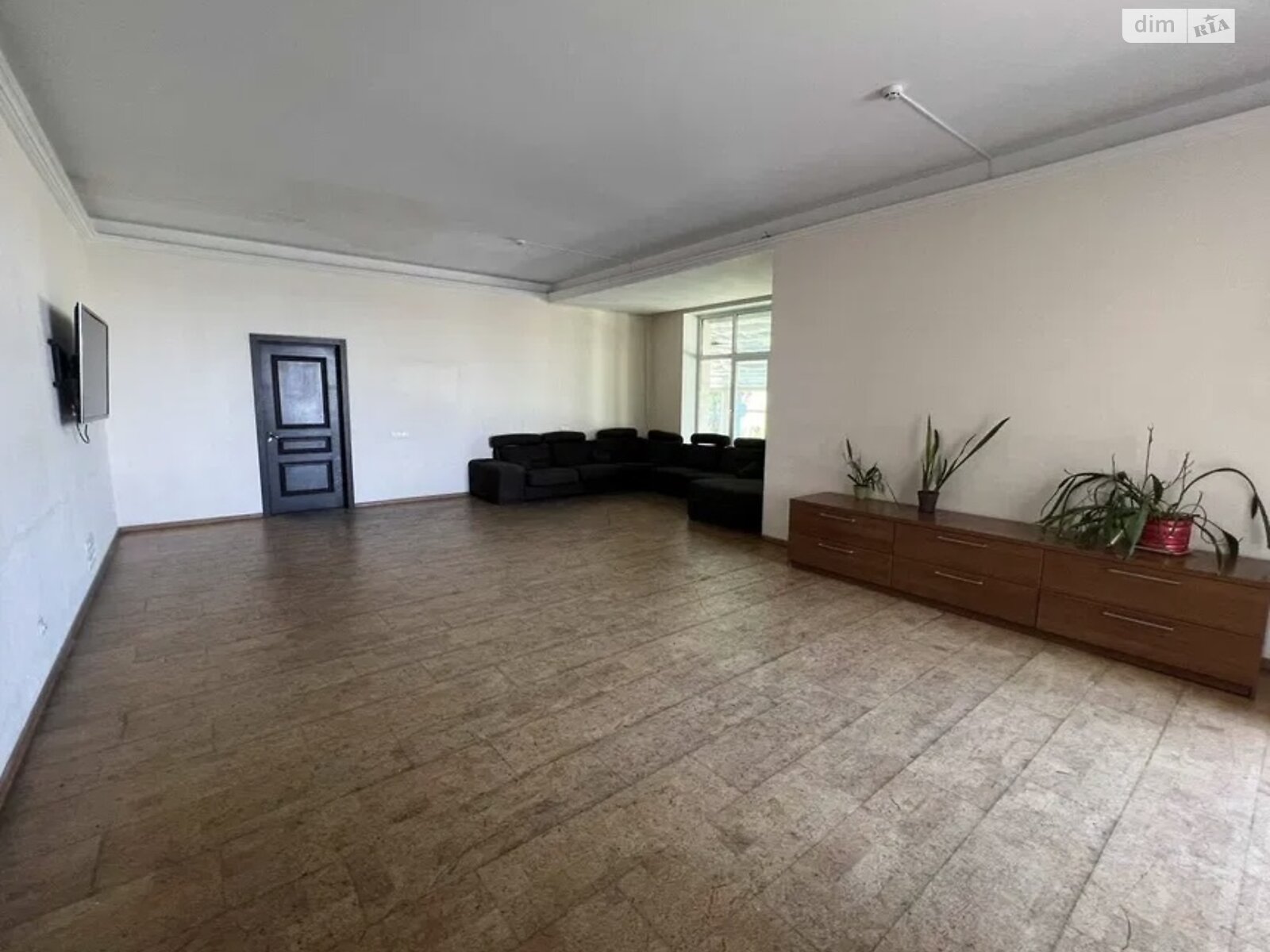 Комерційне приміщення в Дніпрі, здам в оренду по Тернопільська вулиця, район Перемога-6, ціна: 120 000 грн за об’єкт фото 1 Комерційне приміщення в Дніпрі, здам в оренду по Тернопільська вулиця, район Перемога-6, ціна: 120 000 грн за об’єкт фото 1