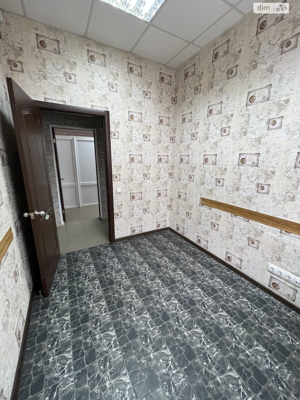 Коммерческое помещение в Днепре, сдам в аренду по Привокзальная улица 9, район Привокзальный, цена: 17 000 грн за объект фото 1 Коммерческое помещение в Днепре, сдам в аренду по Привокзальная улица 9, район Привокзальный, цена: 17 000 грн за объект фото 1