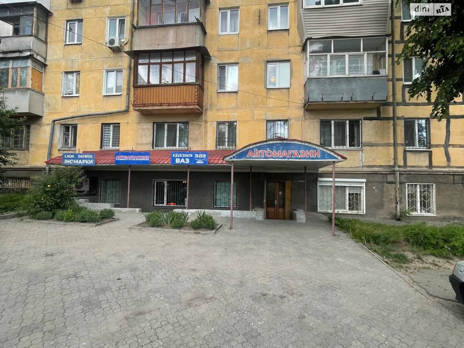 Комерційне приміщення в Дніпрі, здам в оренду по Савченка Юрія вулиця 96, район Робоча, ціна: 25 000 грн за об’єкт фото 1 Комерційне приміщення в Дніпрі, здам в оренду по Савченка Юрія вулиця 96, район Робоча, ціна: 25 000 грн за об’єкт фото 1