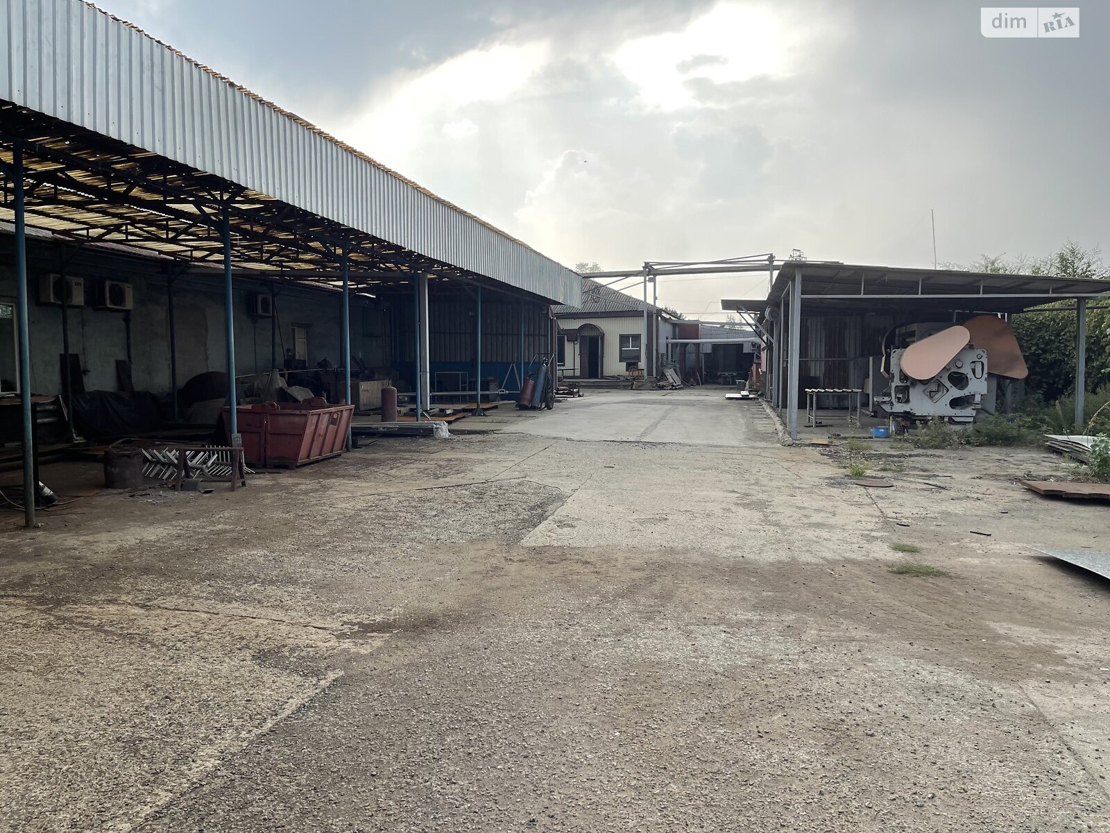 Коммерческое помещение в Днепре, сдам в аренду по Лесозащитная улица 4, район Северный, цена: 130 000 грн за объект фото 1 Коммерческое помещение в Днепре, сдам в аренду по Лесозащитная улица 4, район Северный, цена: 130 000 грн за объект фото 1