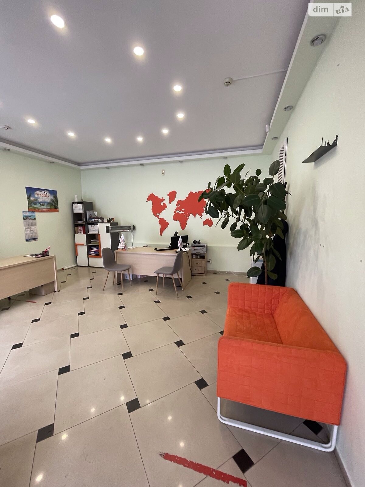 Коммерческое помещение в Днепре, сдам в аренду по Поля Александра проспект, район Славутич, цена: 15 000 грн за объект фото 1