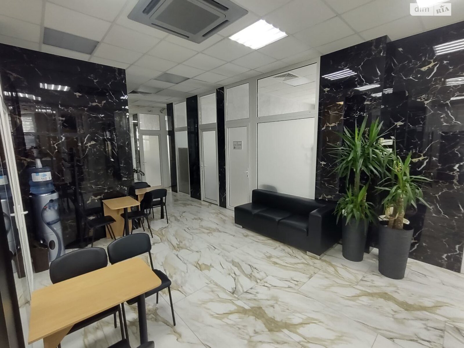 Комерційне приміщення в Дніпрі, здам в оренду по В’ячеслава Липинського (Ширшова) вулиця 18, район Соборний, ціна: 14 000 грн за об’єкт фото 1 Комерційне приміщення в Дніпрі, здам в оренду по В’ячеслава Липинського (Ширшова) вулиця 18, район Соборний, ціна: 14 000 грн за об’єкт фото 1