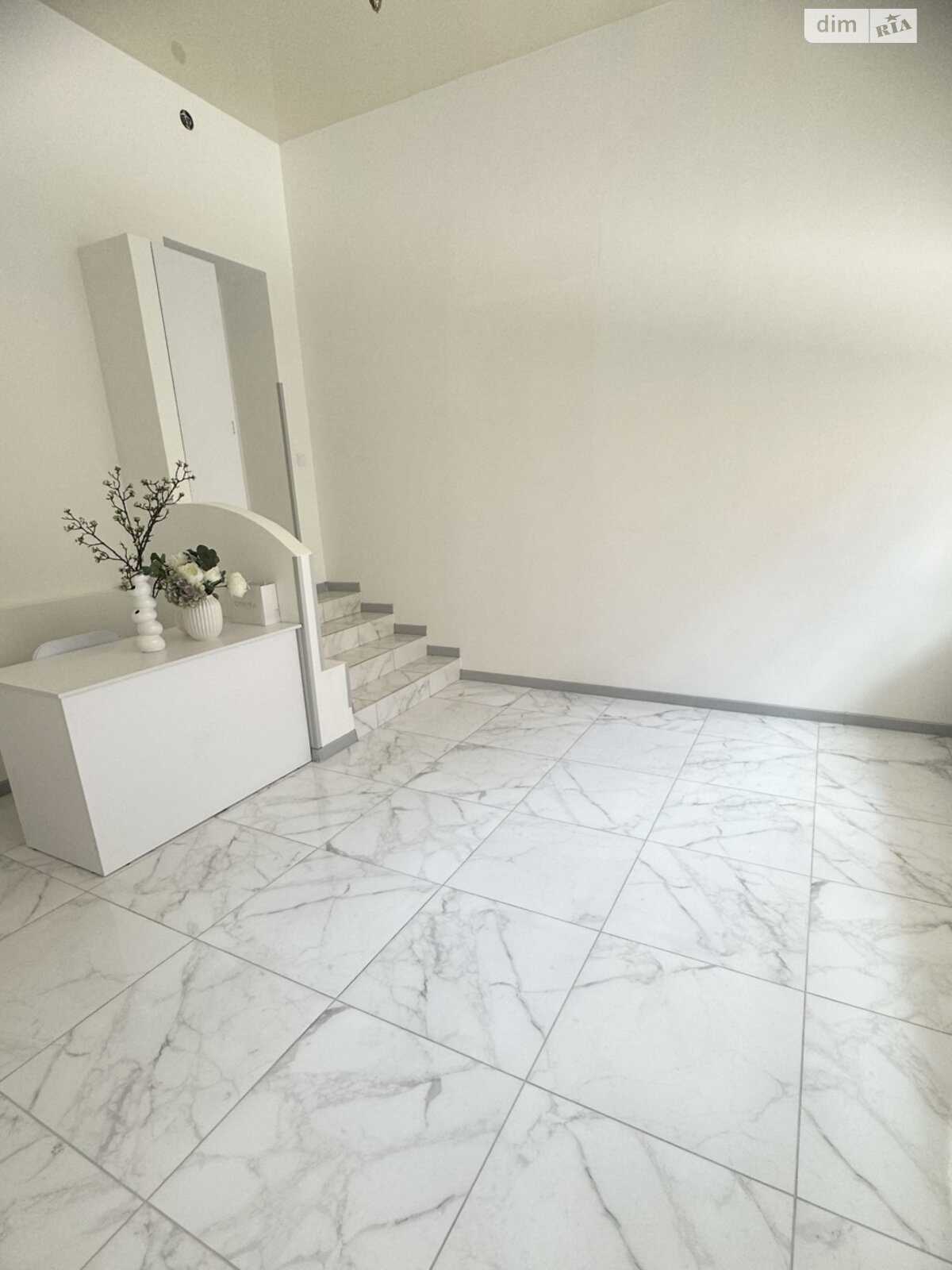 Комерційне приміщення в Дніпрі, здам в оренду по Виконкомівська вулиця, район Центр, ціна: 189 315 грн за об’єкт фото 1