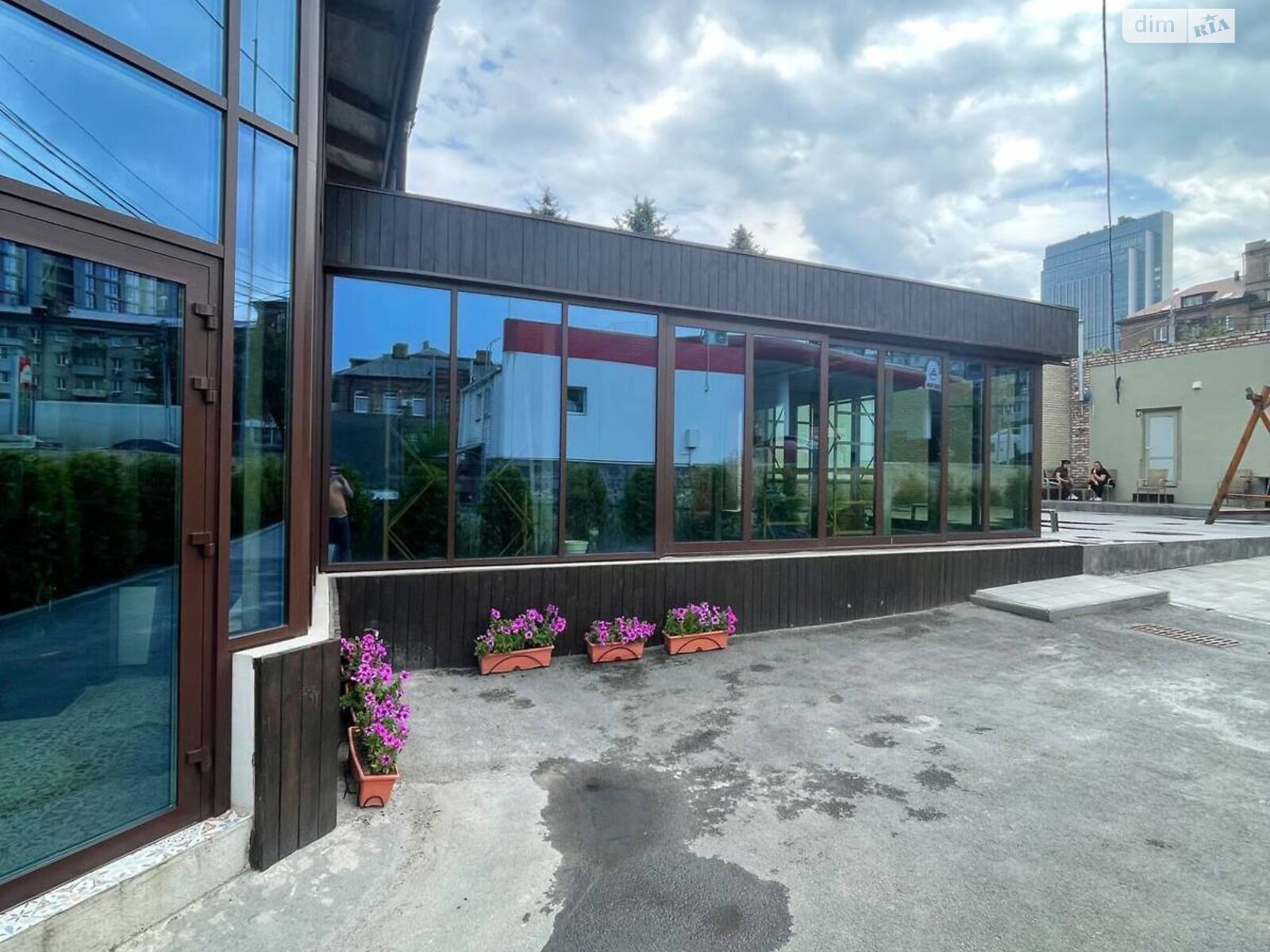 Коммерческое помещение в Днепре, сдам в аренду по Святослава Храброго улица 54, район Центр, цена: 77 000 грн за объект фото 1 Коммерческое помещение в Днепре, сдам в аренду по Святослава Храброго улица 54, район Центр, цена: 77 000 грн за объект фото 1
