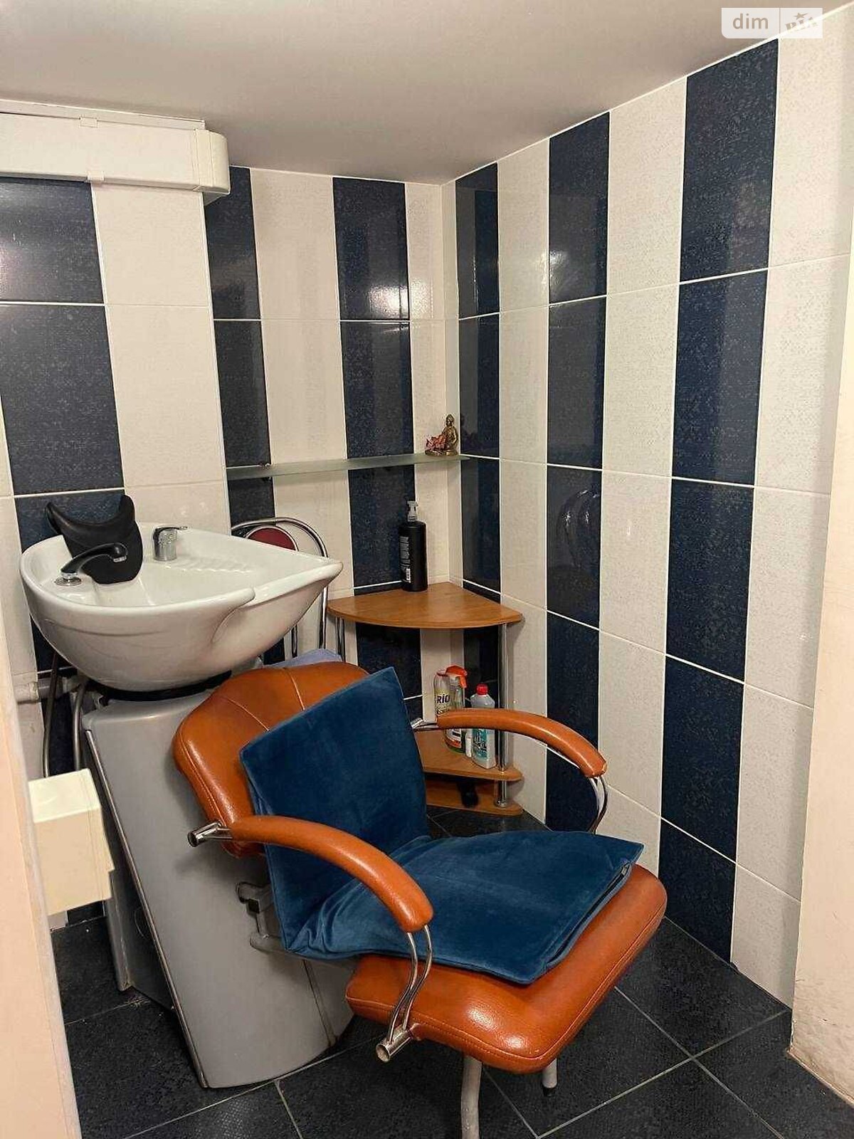 Комерційне приміщення в Дніпрі, здам в оренду по Воскресенська вулиця 4, район Центр, ціна: 27 000 грн за об’єкт фото 1 Комерційне приміщення в Дніпрі, здам в оренду по Воскресенська вулиця 4, район Центр, ціна: 27 000 грн за об’єкт фото 1