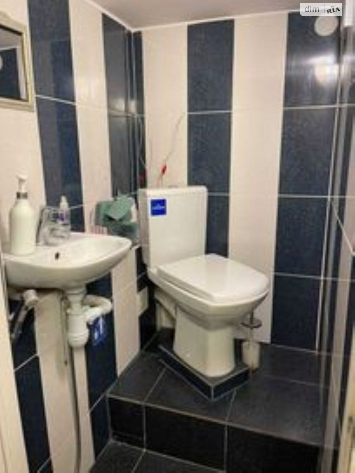 Комерційне приміщення в Дніпрі, здам в оренду по Воскресенська вулиця 4, район Центр, ціна: 27 000 грн за об’єкт фото 1 Комерційне приміщення в Дніпрі, здам в оренду по Воскресенська вулиця 4, район Центр, ціна: 27 000 грн за об’єкт фото 1