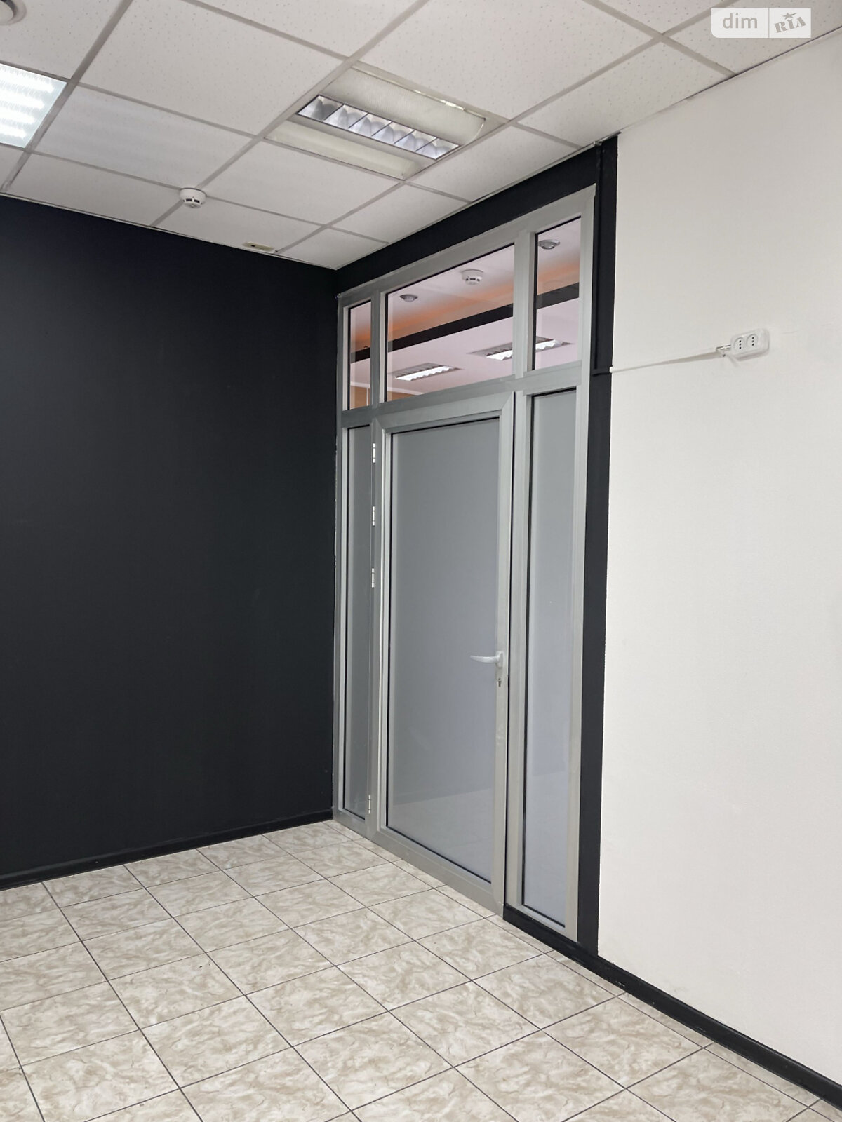 Коммерческое помещение в Днепре, сдам в аренду по Яворницкого Дмитрия проспект 79, район Центр, цена: 30 000 грн за объект фото 1