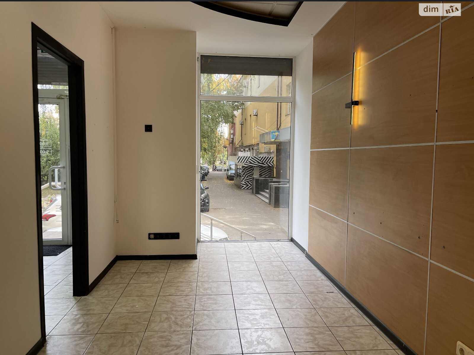 Коммерческое помещение в Днепре, сдам в аренду по Яворницкого Дмитрия проспект 79, район Центр, цена: 30 000 грн за объект фото 1