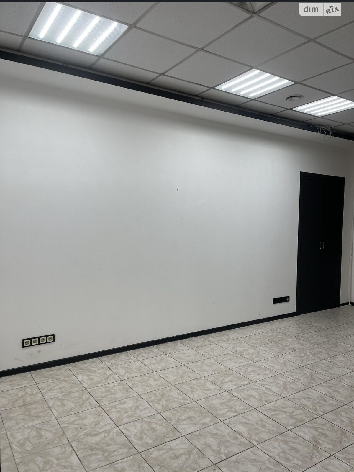 Коммерческое помещение в Днепре, сдам в аренду по Яворницкого Дмитрия проспект 79, район Центр, цена: 30 000 грн за объект фото 1