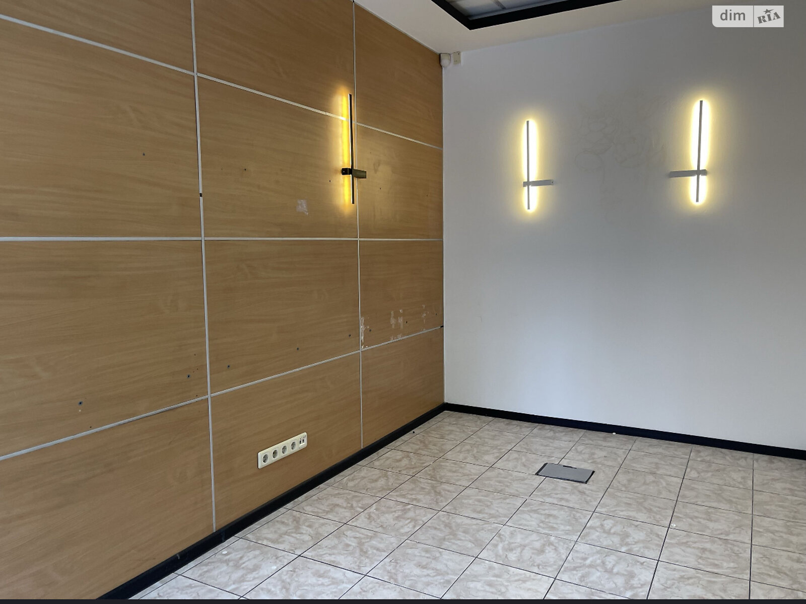 Коммерческое помещение в Днепре, сдам в аренду по Яворницкого Дмитрия проспект 79, район Центр, цена: 30 000 грн за объект фото 1