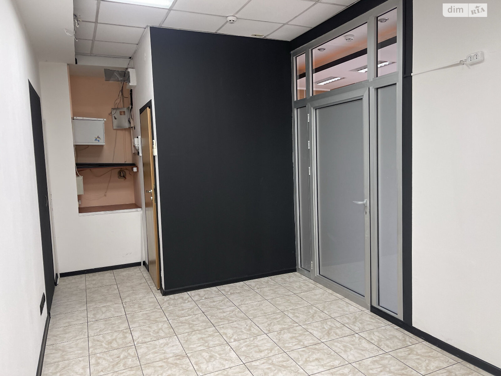 Коммерческое помещение в Днепре, сдам в аренду по Яворницкого Дмитрия проспект 79, район Центр, цена: 30 000 грн за объект фото 1