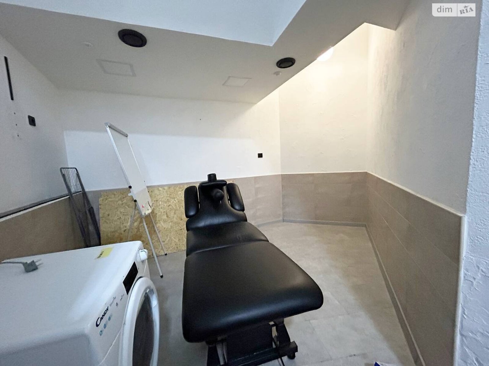 Комерційне приміщення в Дніпрі, здам в оренду по Яворницького Дмитра проспект 70, район Центр, ціна: 80 000 грн за об’єкт фото 1 Комерційне приміщення в Дніпрі, здам в оренду по Яворницького Дмитра проспект 70, район Центр, ціна: 80 000 грн за об’єкт фото 1