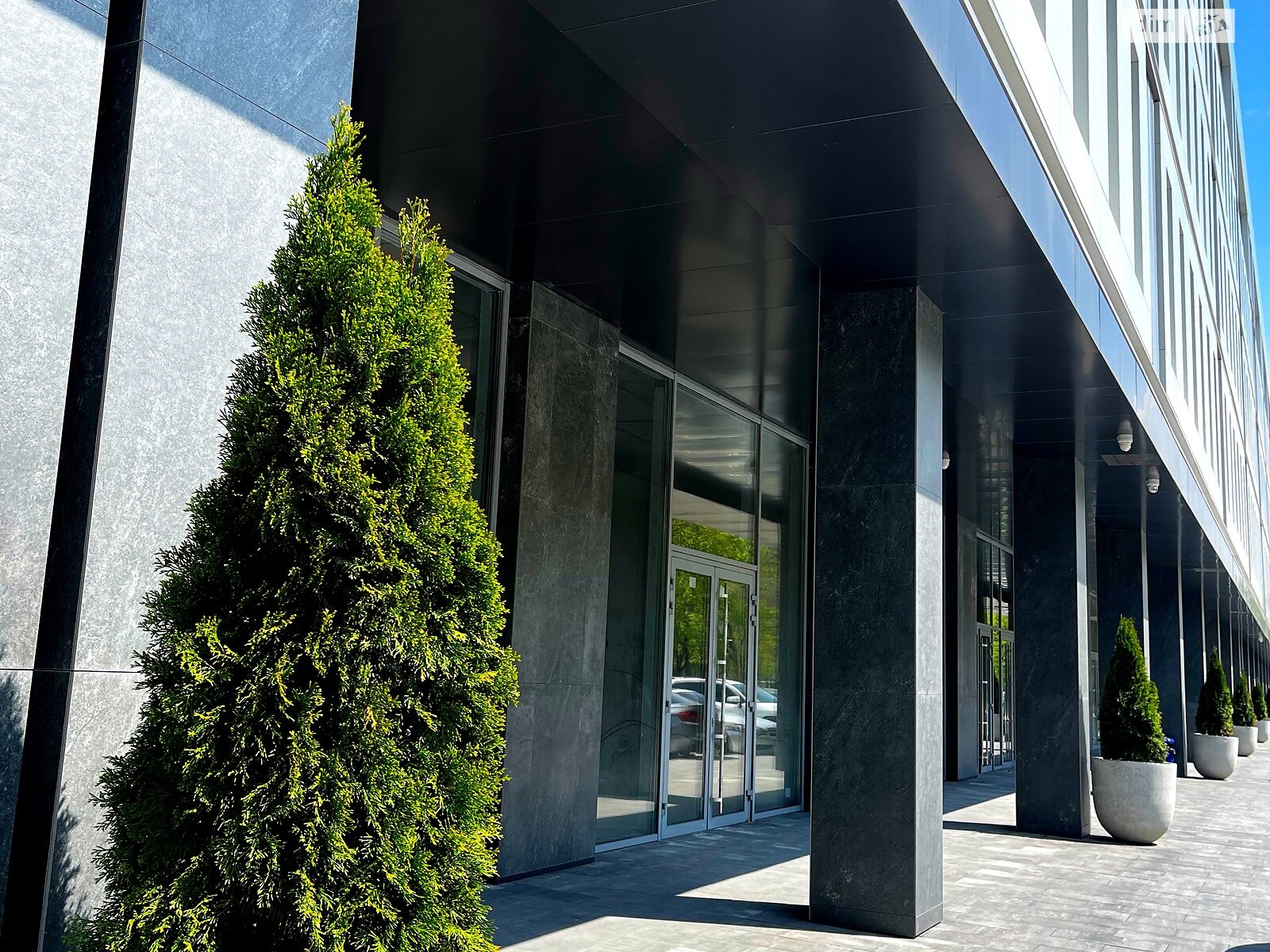 Комерційне приміщення в Дніпрі, здам в оренду по Орлика Пилипа проспект, район Центральний, ціна: 176 396 грн за об’єкт фото 1 Комерційне приміщення в Дніпрі, здам в оренду по Орлика Пилипа проспект, район Центральний, ціна: 176 396 грн за об’єкт фото 1