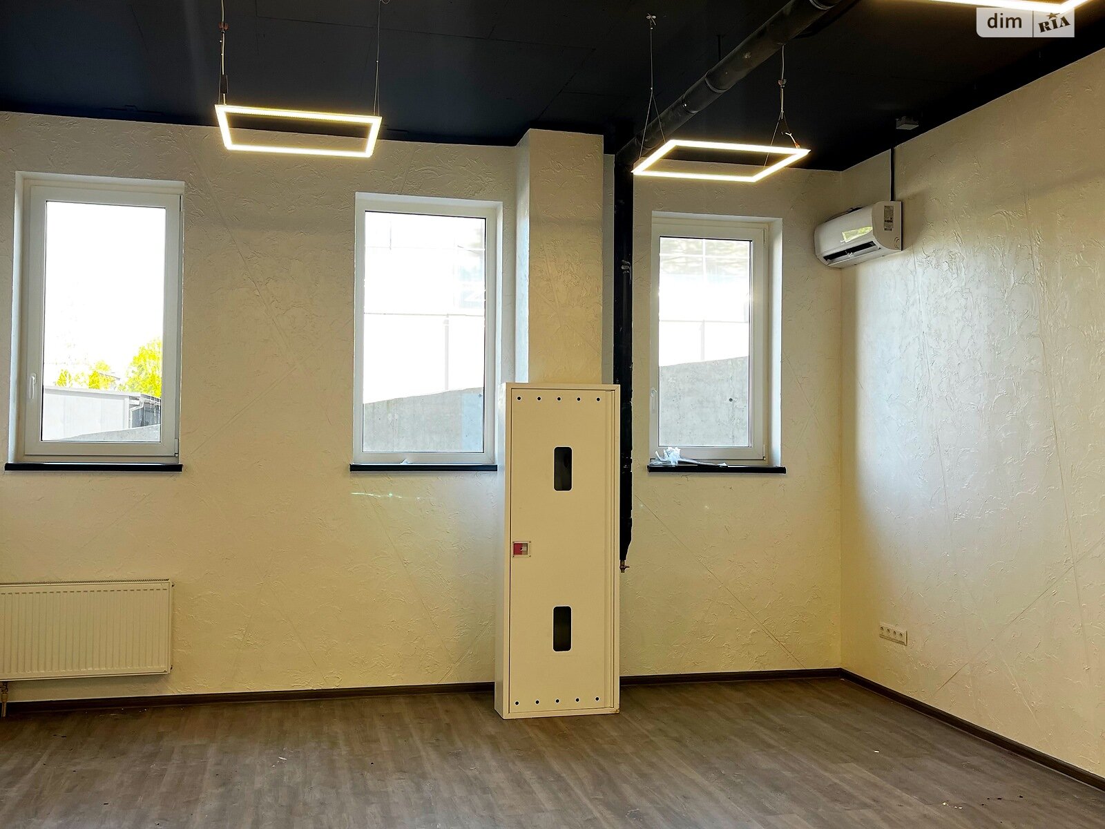 Комерційне приміщення в Дніпрі, здам в оренду по Орлика Пилипа проспект, район Центральний, ціна: 176 396 грн за об’єкт фото 1 Комерційне приміщення в Дніпрі, здам в оренду по Орлика Пилипа проспект, район Центральний, ціна: 176 396 грн за об’єкт фото 1