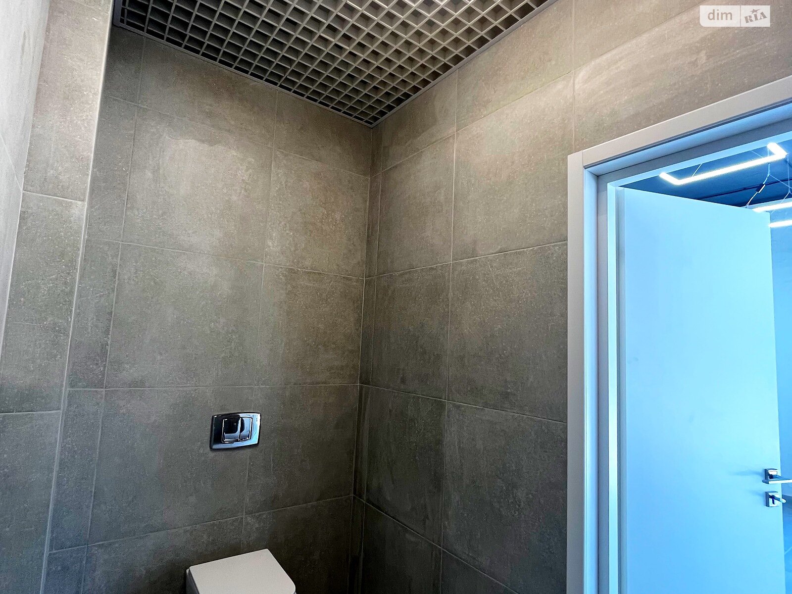 Комерційне приміщення в Дніпрі, здам в оренду по Орлика Пилипа проспект, район Центральний, ціна: 176 396 грн за об’єкт фото 1 Комерційне приміщення в Дніпрі, здам в оренду по Орлика Пилипа проспект, район Центральний, ціна: 176 396 грн за об’єкт фото 1