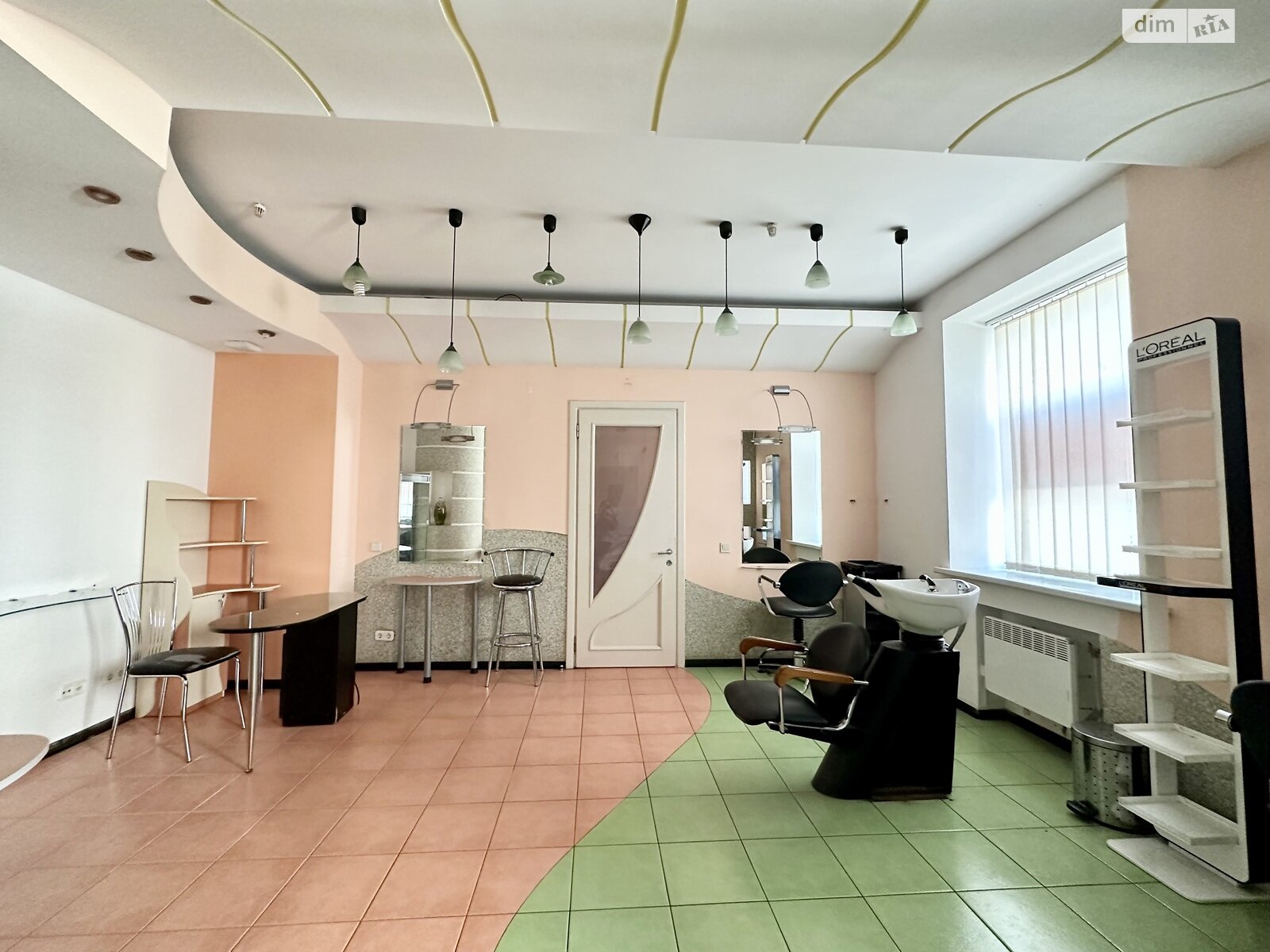 Коммерческое помещение в Днепре, Воскресенская улица, цена аренды: 28 000 грн за объект фото 1 Коммерческое помещение в Днепре, Воскресенская улица, цена аренды: 28 000 грн за объект фото 1