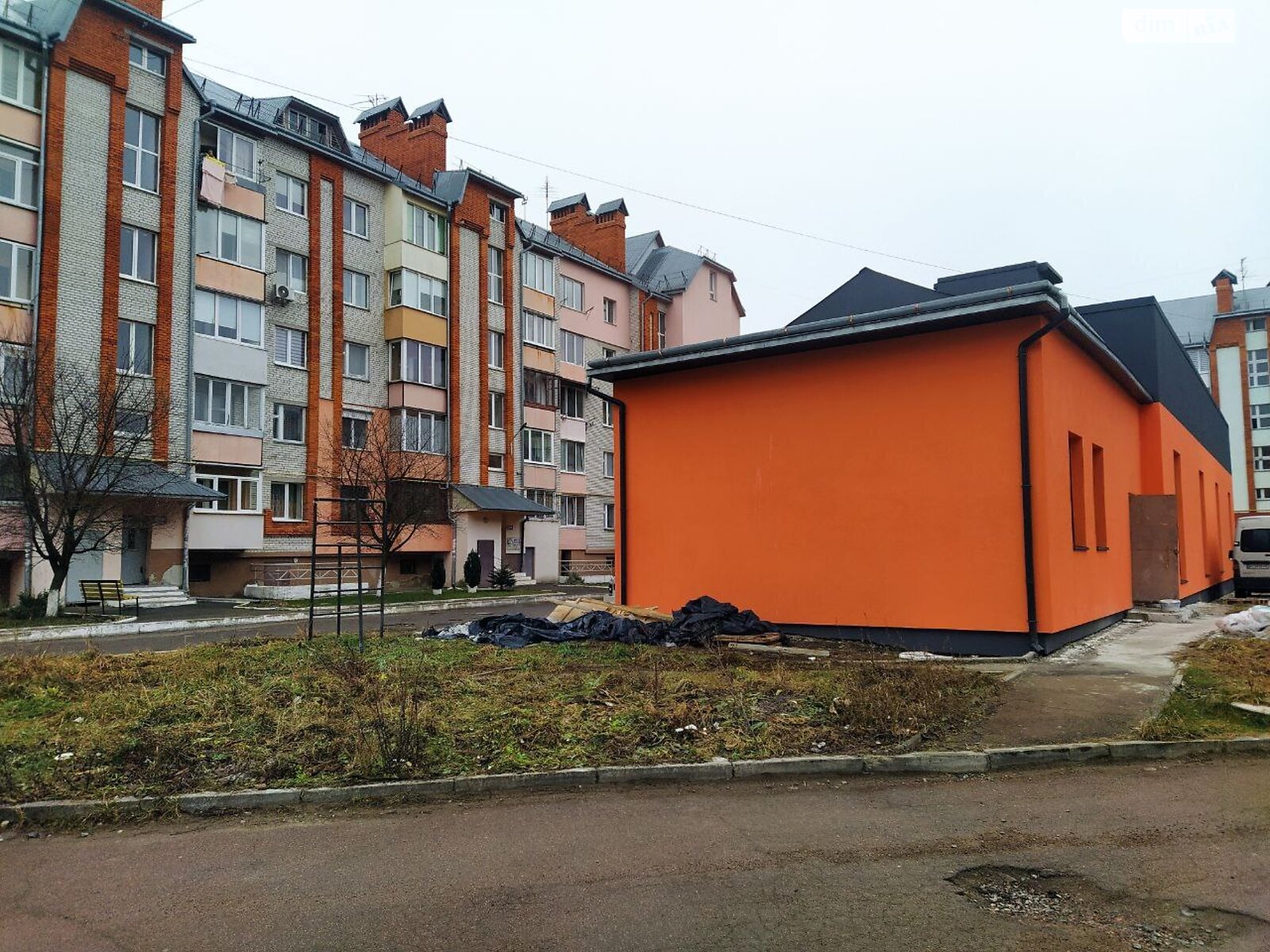 Коммерческое помещение в Дрогобыче, Коновальца улица 15А, цена аренды: 41 864 грн за объект фото 1 Коммерческое помещение в Дрогобыче, Коновальца улица 15А, цена аренды: 41 864 грн за объект фото 1