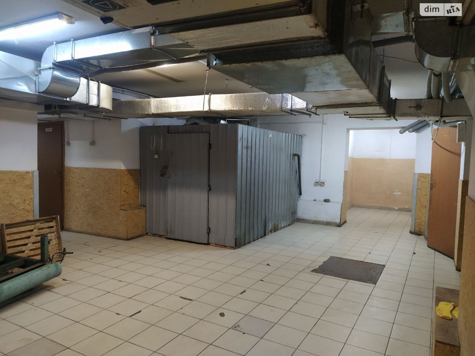 Комерційне приміщення в Дрогобичі, Лесі Українки вулиця 14, ціна оренди: 40 000 грн за об’єкт фото 1 Комерційне приміщення в Дрогобичі, Лесі Українки вулиця 14, ціна оренди: 40 000 грн за об’єкт фото 1