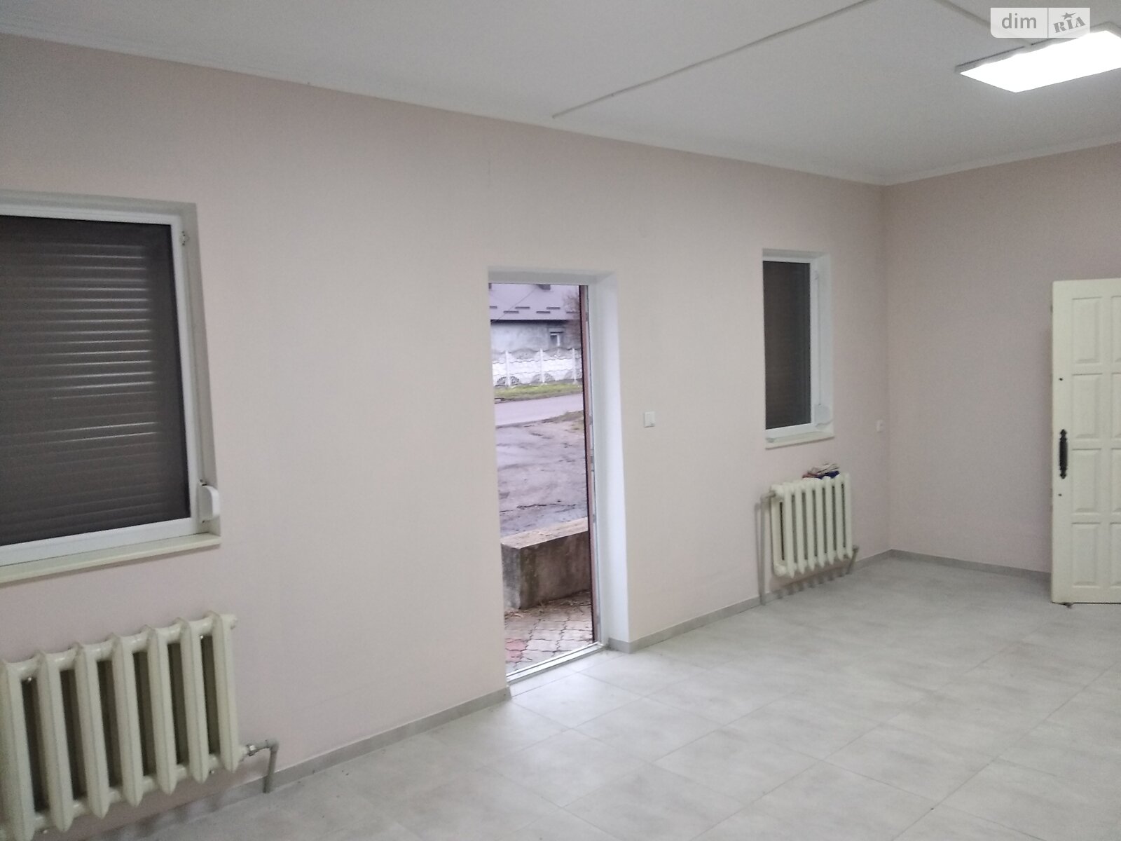 Коммерческое помещение в Дубно, Мира улица, цена аренды: 12 475 грн за объект фото 1 Коммерческое помещение в Дубно, Мира улица, цена аренды: 12 475 грн за объект фото 1