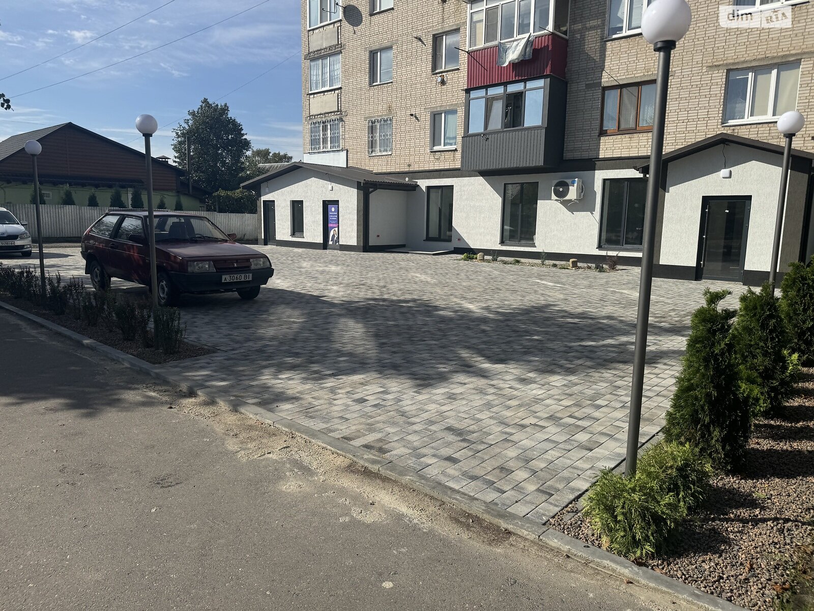 Комерційне приміщення в Гайсині, здам в оренду по Грушевського (Леніна) вулиця 68, район Гайсин, ціна: 77 000 грн за об’єкт фото 1 Комерційне приміщення в Гайсині, здам в оренду по Грушевського (Леніна) вулиця 68, район Гайсин, ціна: 77 000 грн за об’єкт фото 1