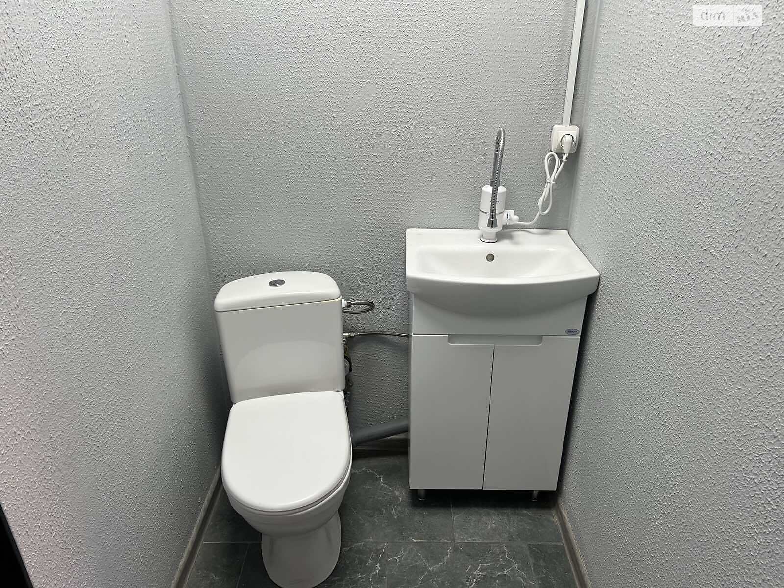 Комерційне приміщення в Гнівані, здам в оренду по Подільська вулиця, район Гнівань, ціна: 12 220 грн за об’єкт фото 1 Комерційне приміщення в Гнівані, здам в оренду по Подільська вулиця, район Гнівань, ціна: 12 220 грн за об’єкт фото 1