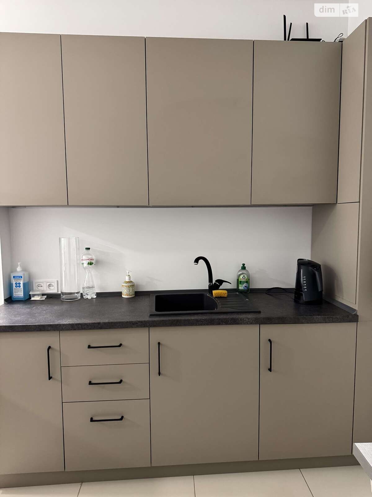 Коммерческое помещение в Харькове, сдам в аренду по Бориса Чичибабина улица 7, район Госпром, цена: 25 000 грн за объект фото 1 Коммерческое помещение в Харькове, сдам в аренду по Бориса Чичибабина улица 7, район Госпром, цена: 25 000 грн за объект фото 1