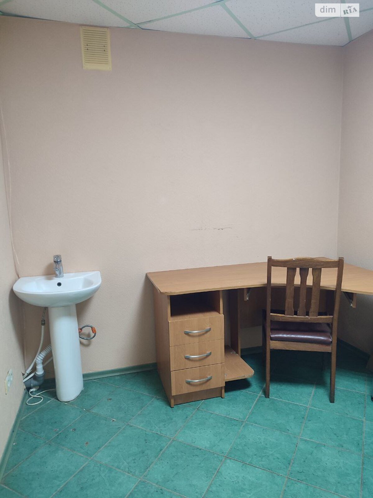 Коммерческое помещение в Харькове, сдам в аренду по Победы пр. 66, район Шевченковский, цена: 15 000 грн за объект фото 1