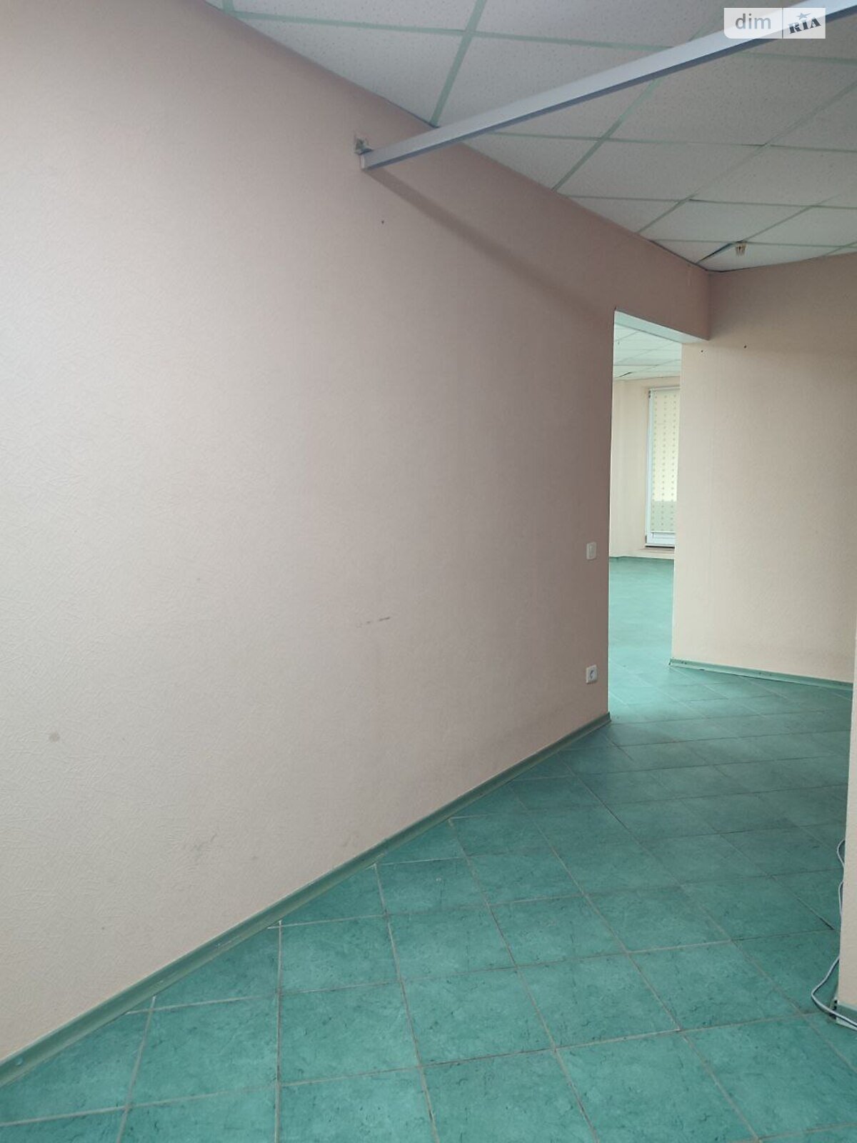 Коммерческое помещение в Харькове, сдам в аренду по Победы пр. 66, район Шевченковский, цена: 15 000 грн за объект фото 1