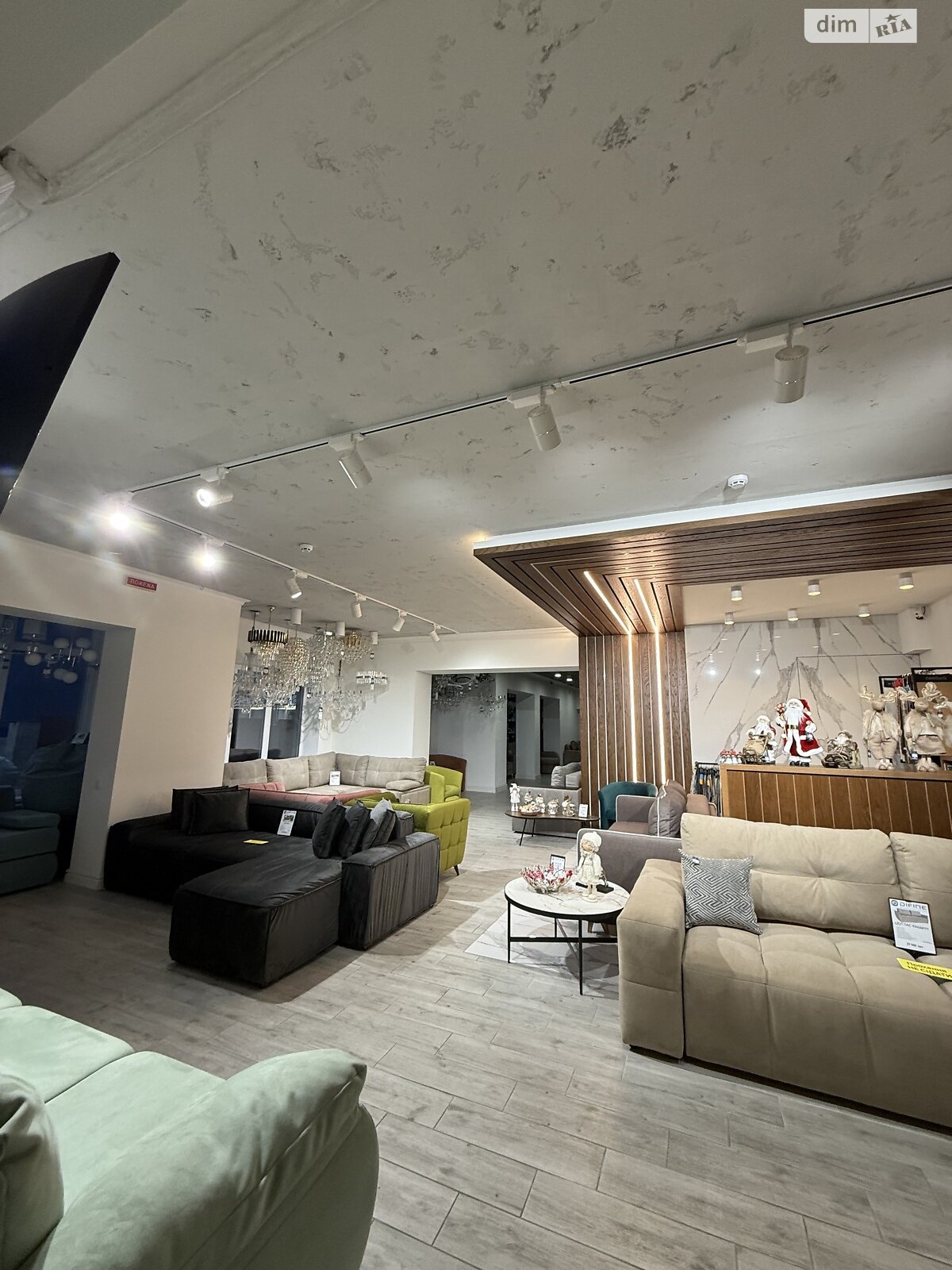 Комерційне приміщення в Хмельницькому, здам в оренду по Трудова вулиця, район Автовокзал №1, ціна: 160 000 грн за об’єкт фото 1