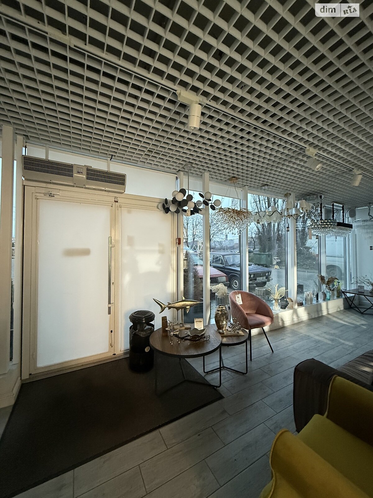 Комерційне приміщення в Хмельницькому, здам в оренду по Трудова вулиця, район Автовокзал №1, ціна: 160 000 грн за об’єкт фото 1