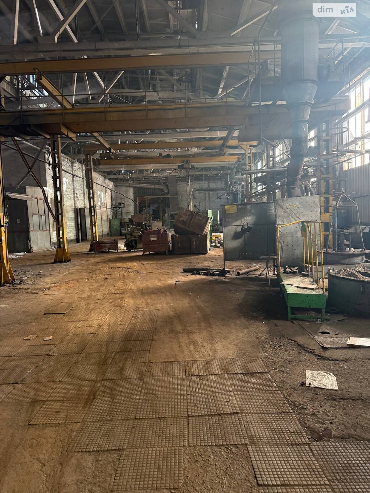 Коммерческое помещение в Хмельницком, Черновола улица, цена аренды: 325 000 грн за объект фото 1 Коммерческое помещение в Хмельницком, Черновола улица, цена аренды: 325 000 грн за объект фото 1