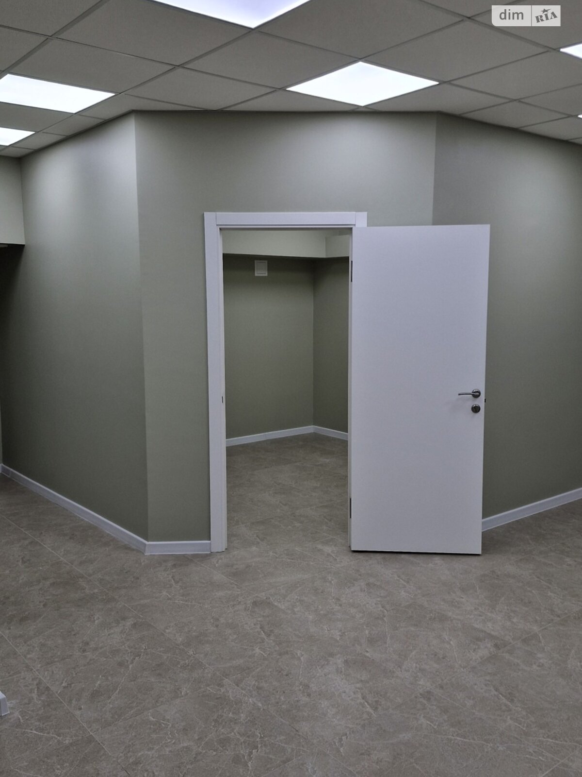 Комерційне приміщення в Хмельницькому, здам в оренду по Болбочана Петра провулок 3/2, район Дубове, ціна: 17 000 грн за об’єкт фото 1