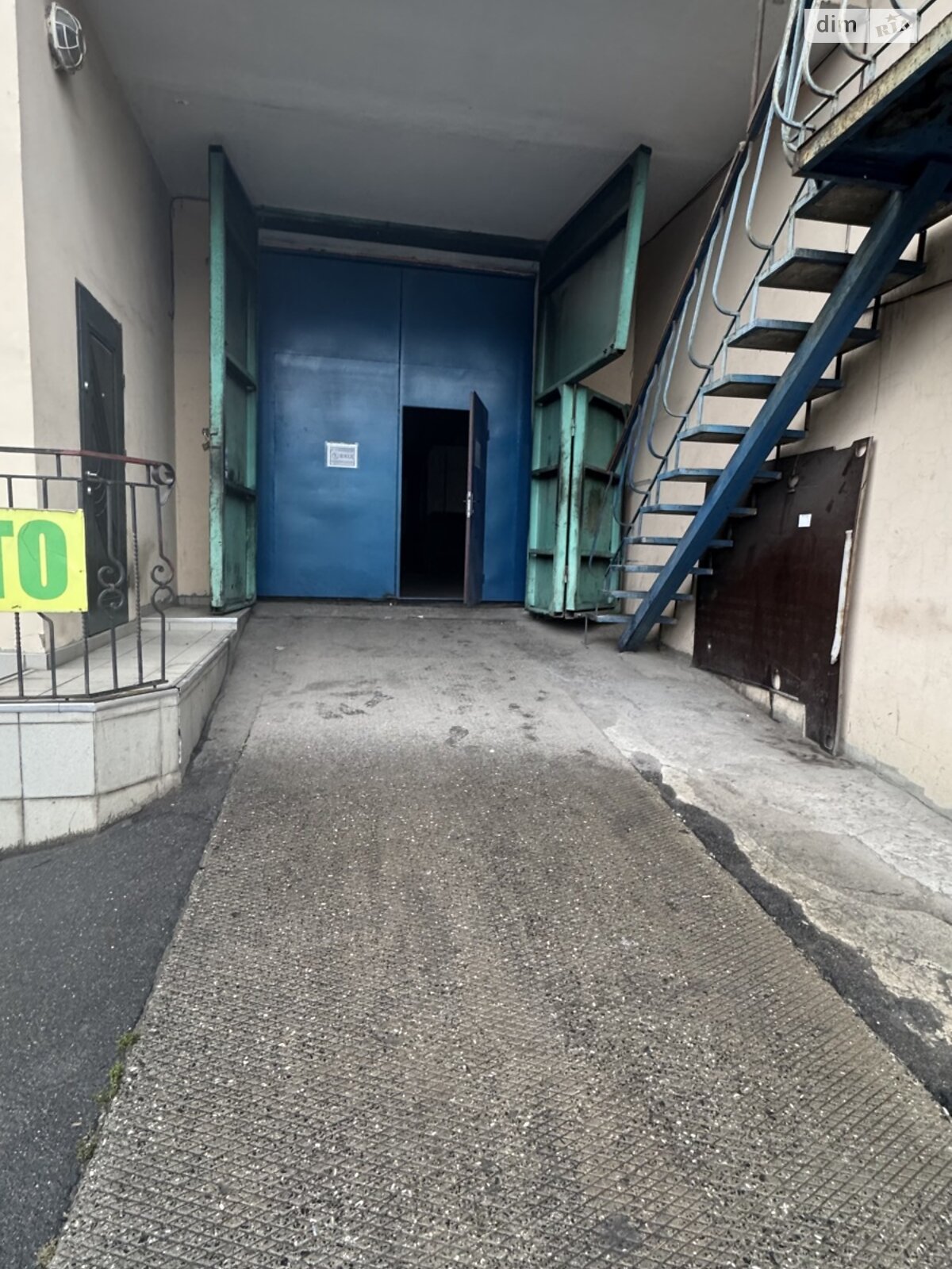 Коммерческое помещение в Хмельницком, сдам в аренду по Гетмана Мазепы (Красовского Маршала) улица, район Дубово, цена: 81 000 грн за объект фото 1 Коммерческое помещение в Хмельницком, сдам в аренду по Гетмана Мазепы (Красовского Маршала) улица, район Дубово, цена: 81 000 грн за объект фото 1