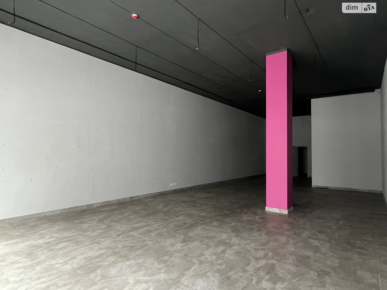 Коммерческое помещение в Хмельницком, сдам в аренду по Романа Шухевича (Курчатова) улица 2/2А, район Гречаны ближние, цена: 96 300 грн за объект фото 1