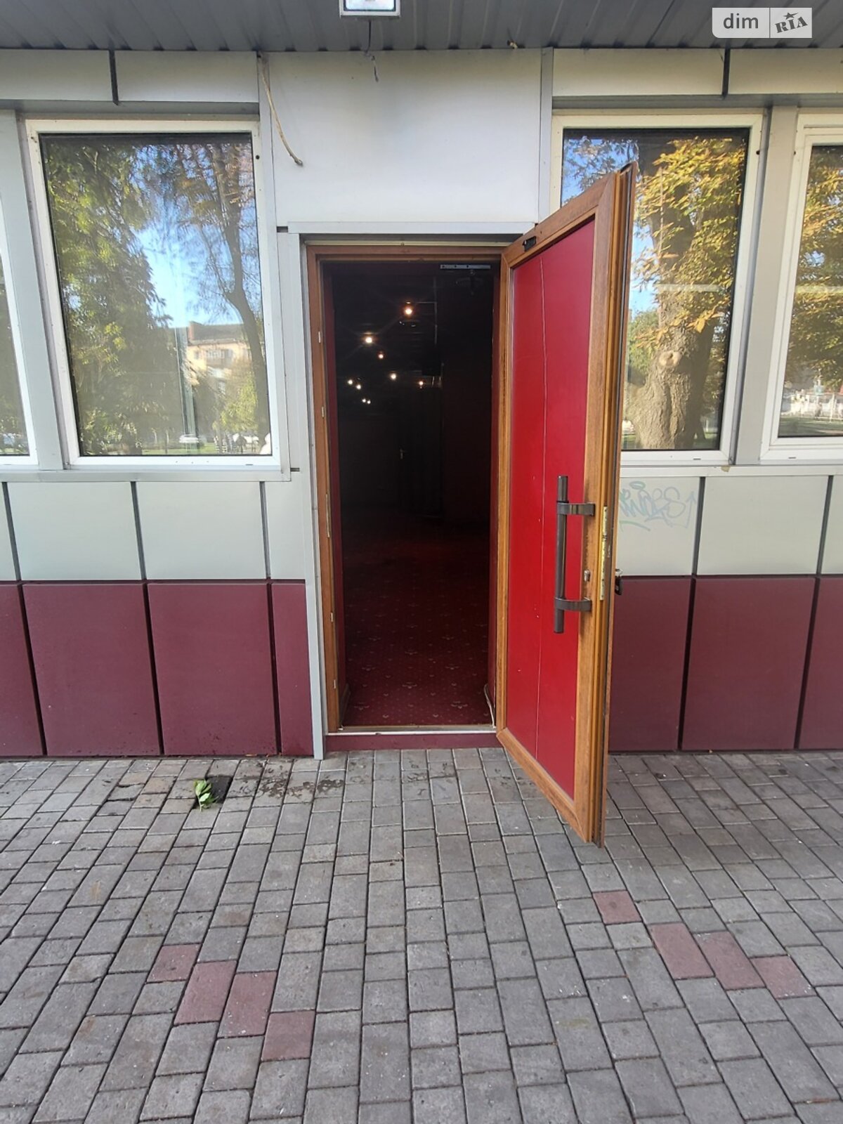 Комерційне приміщення в Хмельницькому, здам в оренду по Шевченка вулиця, район Зал. вокзал, ціна: 18 000 грн за об’єкт фото 1 Комерційне приміщення в Хмельницькому, здам в оренду по Шевченка вулиця, район Зал. вокзал, ціна: 18 000 грн за об’єкт фото 1