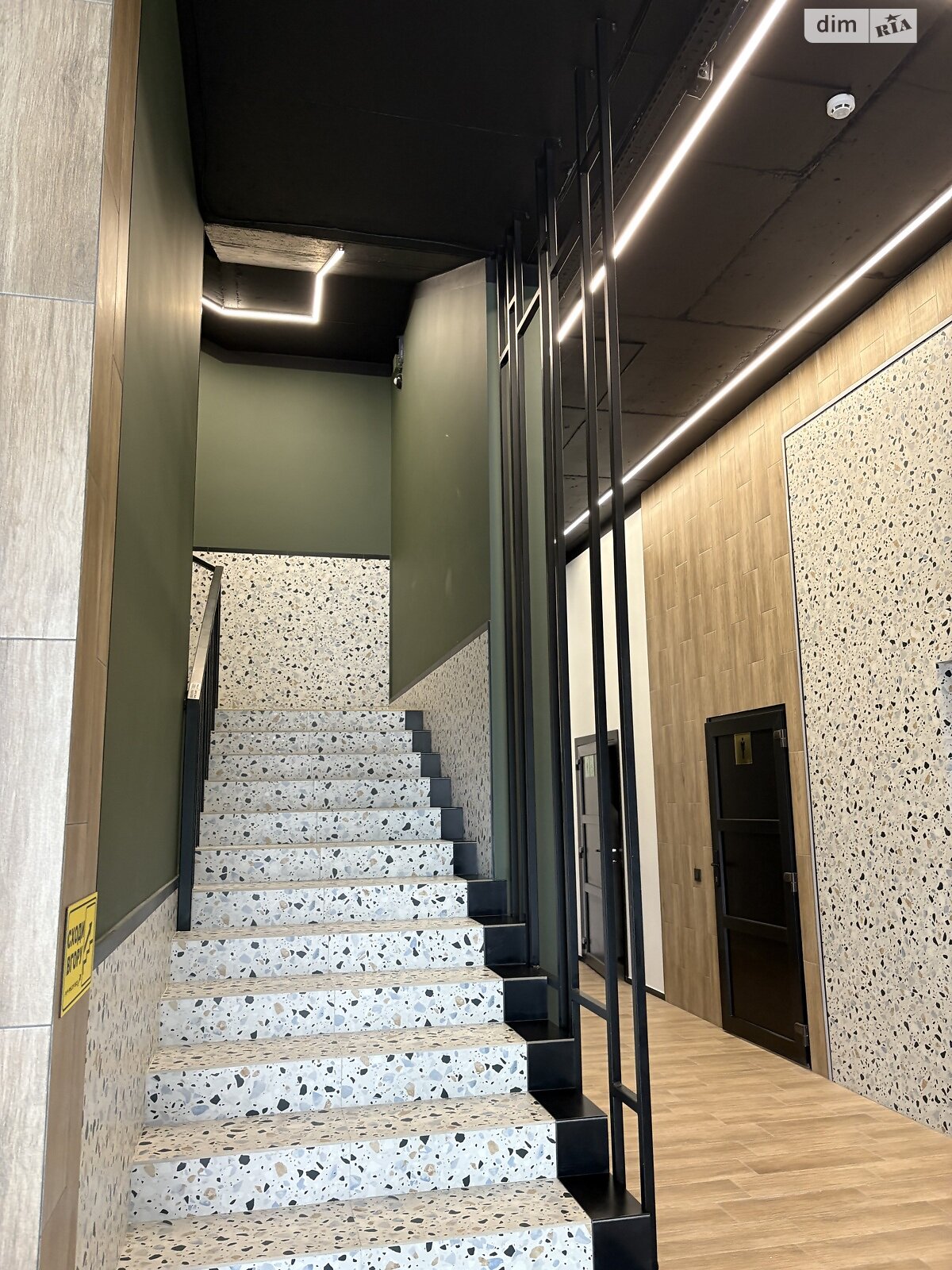 Коммерческое помещение в Хмельницком, Озерная улица, цена аренды: 22 750 грн за объект фото 1