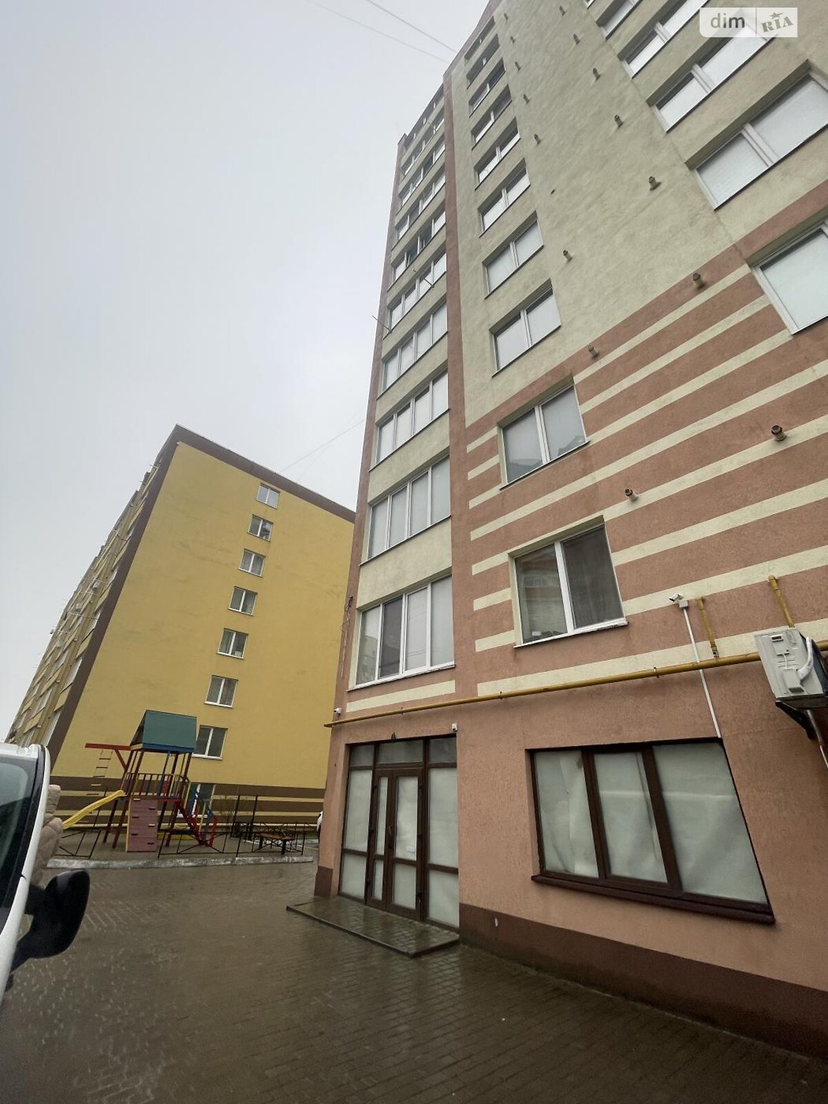 Коммерческое помещение в Хмельницком, сдам в аренду по Кармелюка улица 11/1, район Озёрный, цена: 12 500 грн за объект фото 1 Коммерческое помещение в Хмельницком, сдам в аренду по Кармелюка улица 11/1, район Озёрный, цена: 12 500 грн за объект фото 1