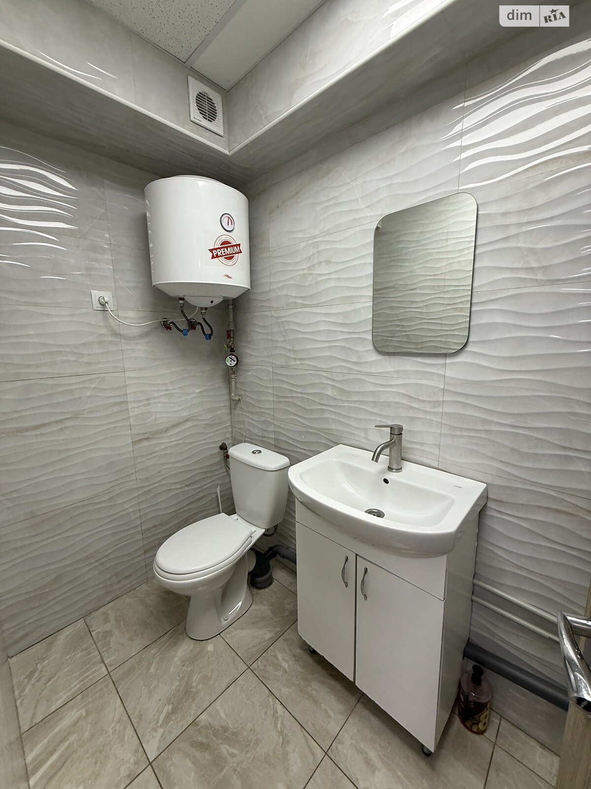 Комерційне приміщення в Хмельницькому, здам в оренду по Кармелюка вулиця 11, район Озерна, ціна: 10 000 грн за об’єкт фото 1