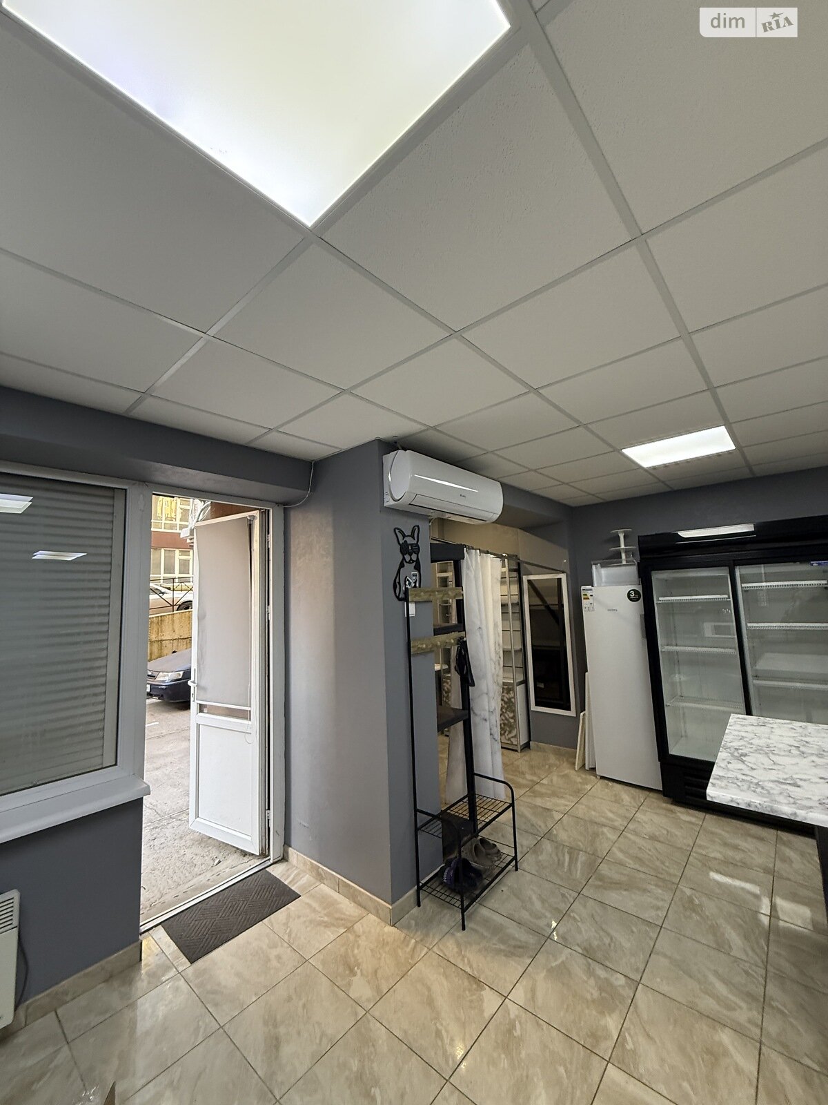Комерційне приміщення в Хмельницькому, здам в оренду по Кармелюка вулиця 11, район Озерна, ціна: 10 000 грн за об’єкт фото 1
